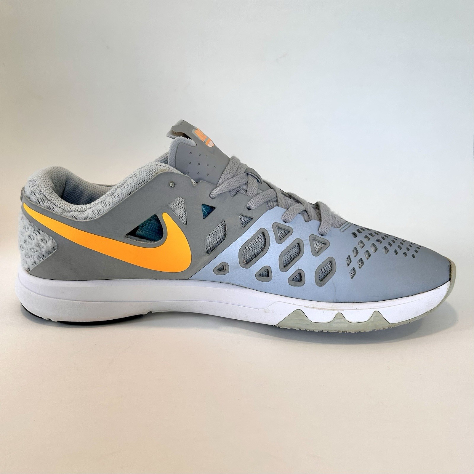 Nike Train Speed 4 Men’s 10.5 Gray Orange Training Shoes 843937-003