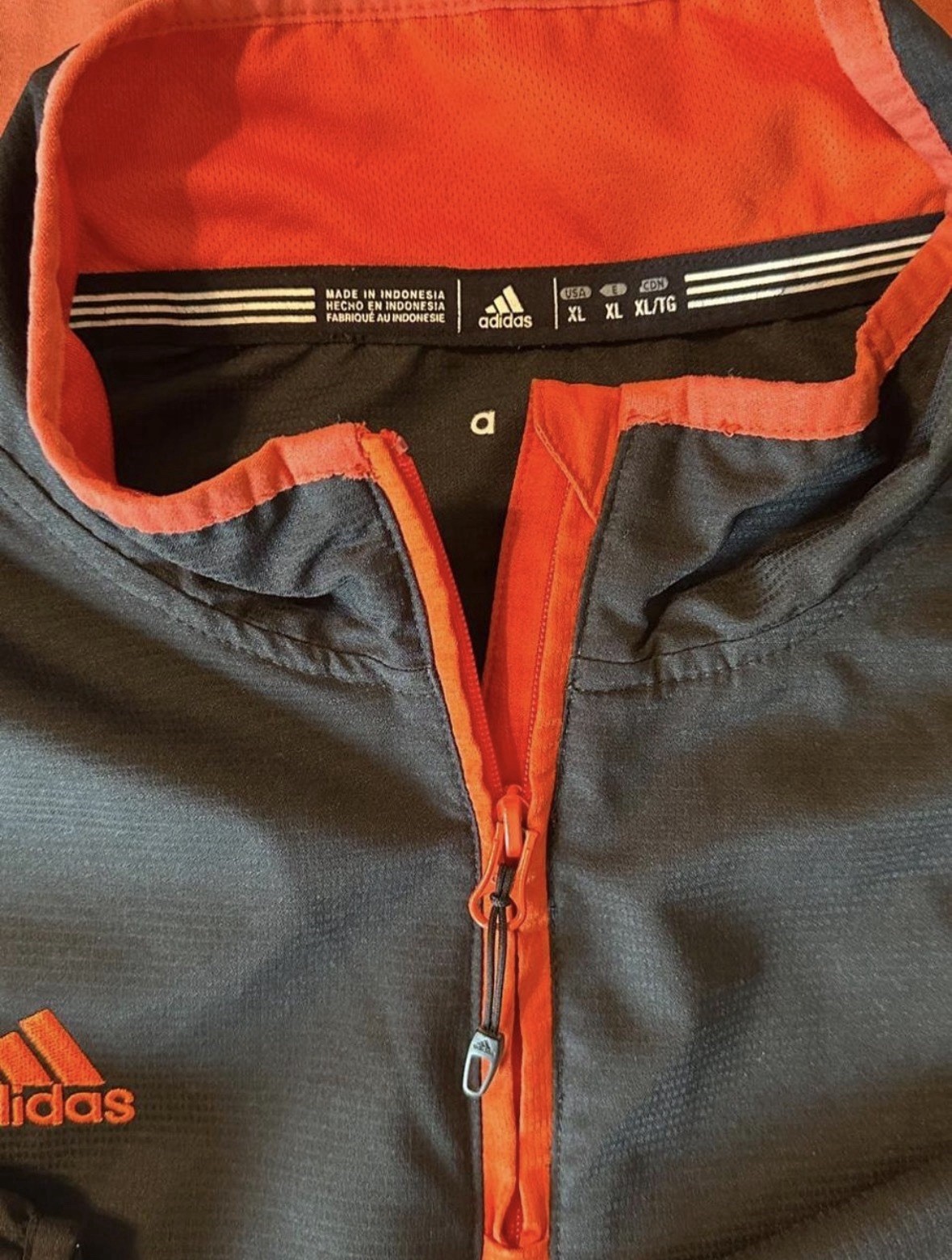 Adidas Men’s XL Gray/Orange Quarter-Zip Windbreaker Jacket with Pockets