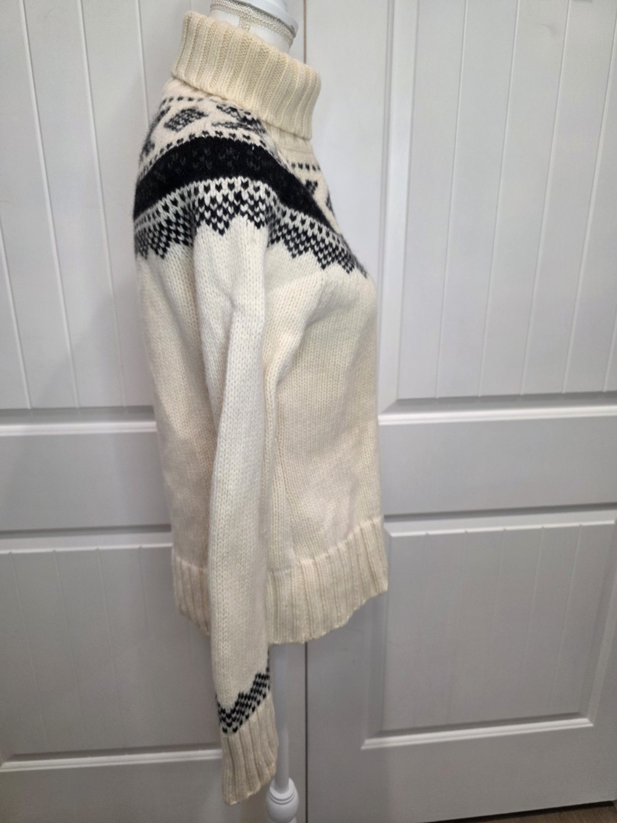 VTG GAP 100% Lambswool Nordic Fair Isle Sz L Turtleneck Sweater Ivory Black Cozy