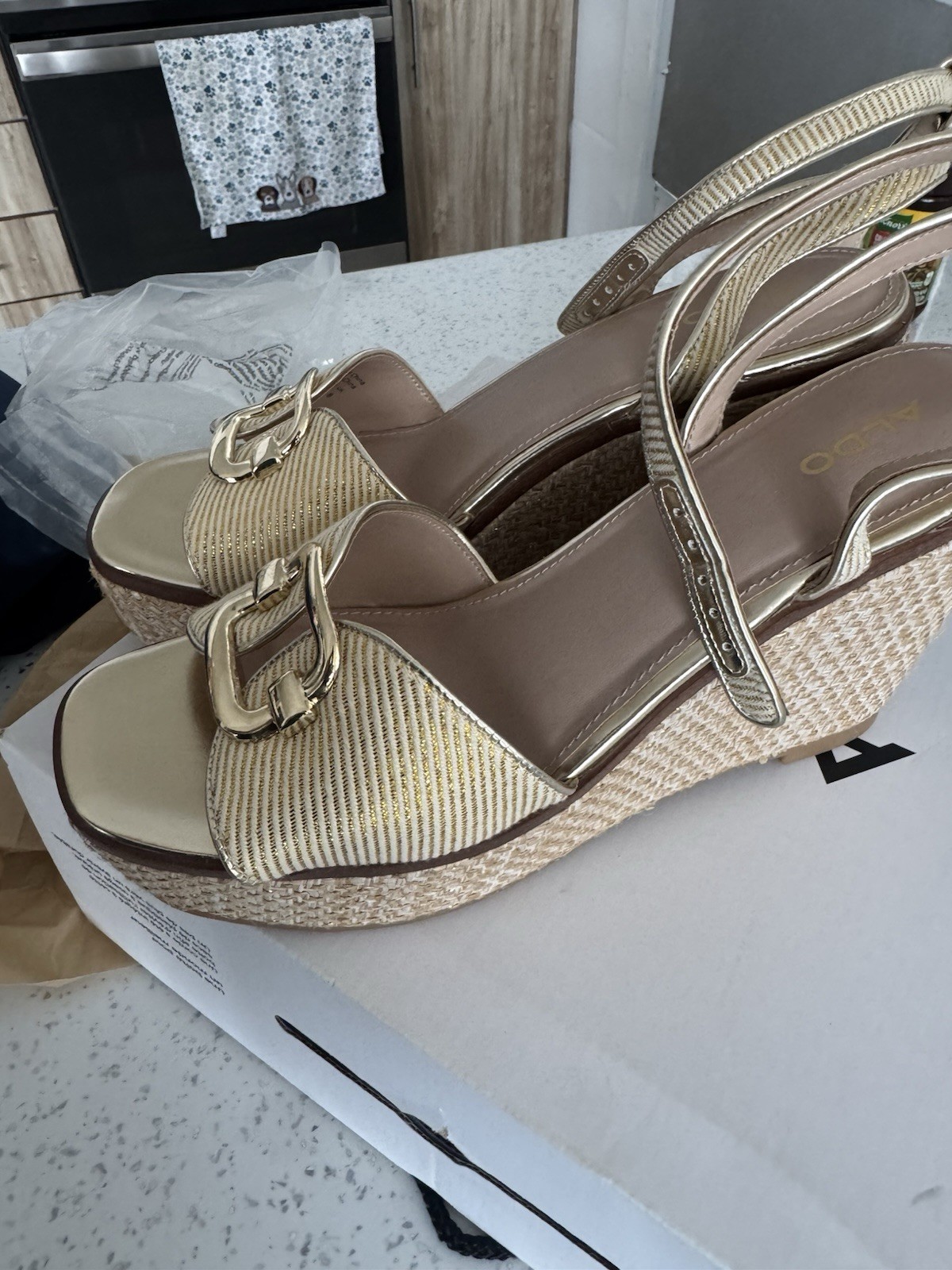 ALDO Women’s Gold/Beige Raffia Wedge Sandals Ankle Strap Buckle Striped 10