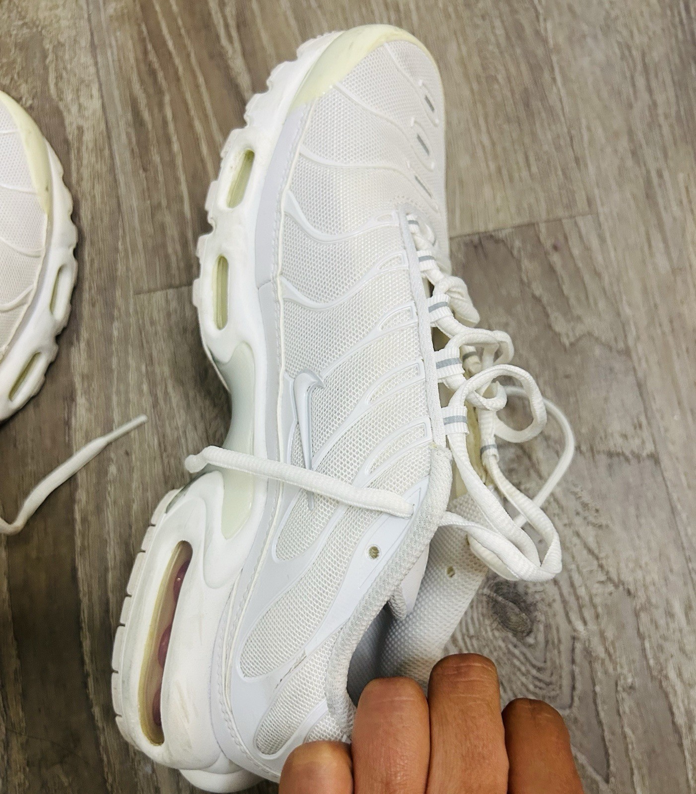 Nike Air Max Woman Size 9 Plus TN Triple White Low Top Mesh Sneakers DM2362-100