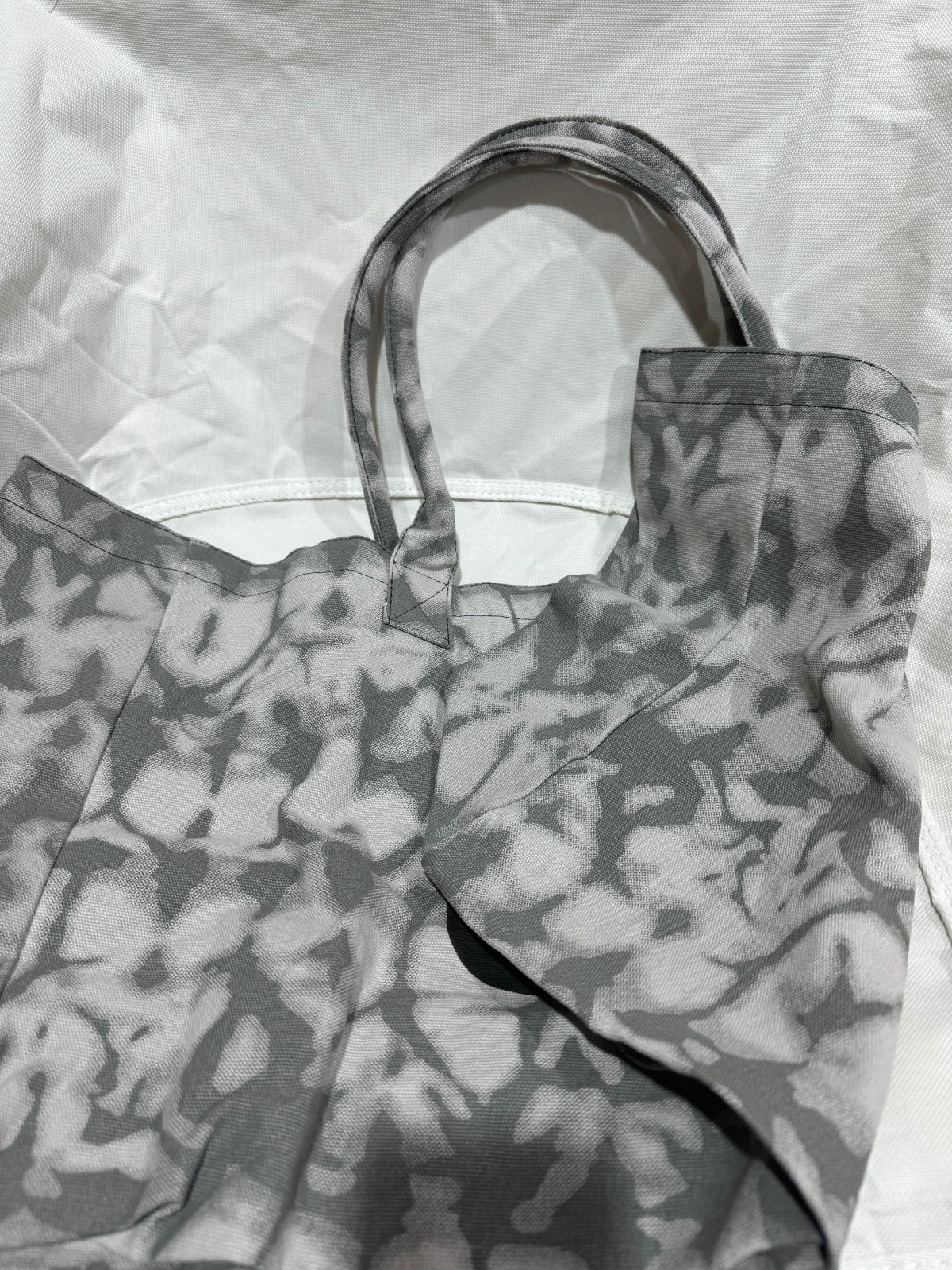 ALO Yoga Gray Tie Dye Large Canvas Tote Bag Gym Travel Carry-on NWT