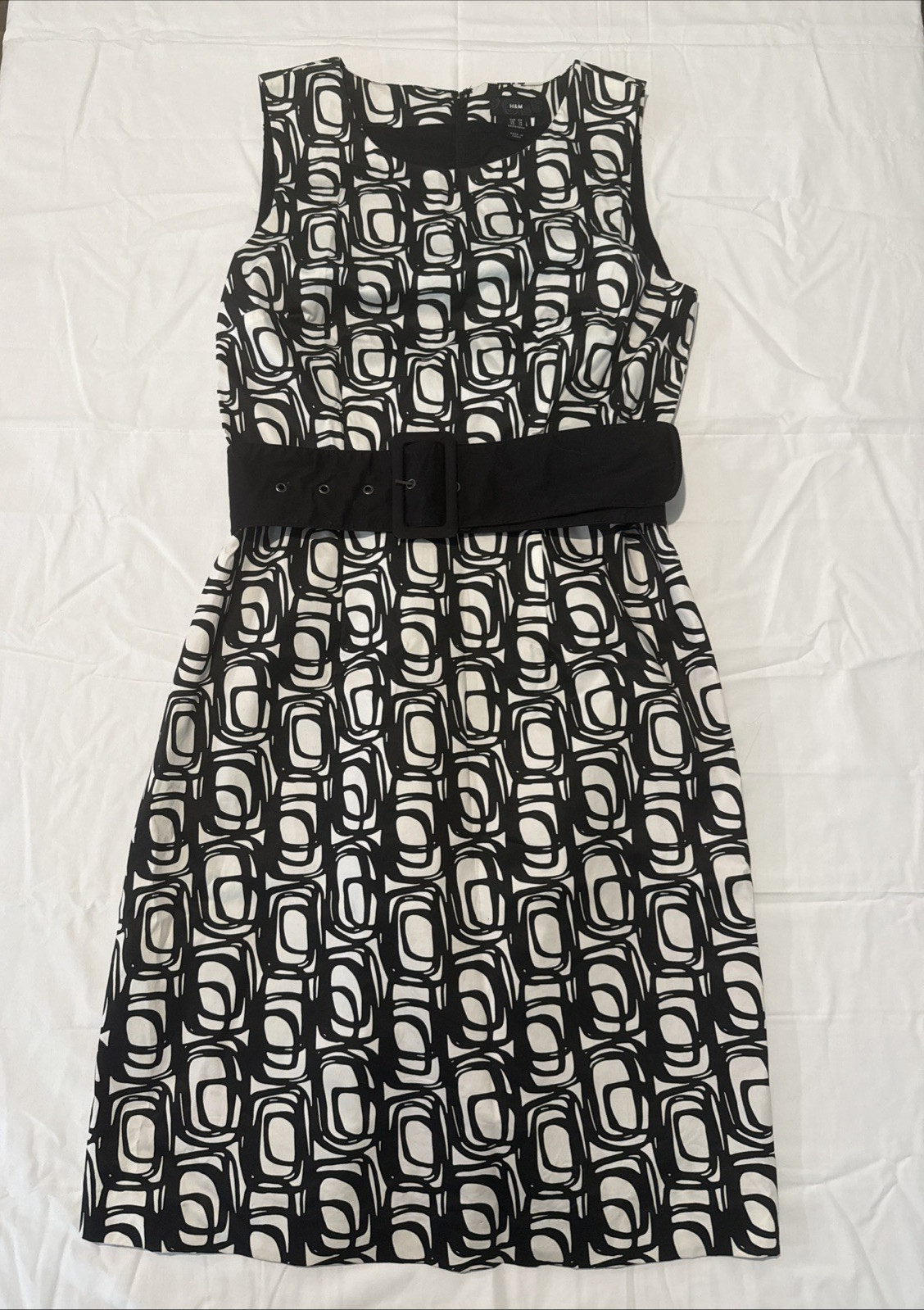 H & M Black White Dress Size 14