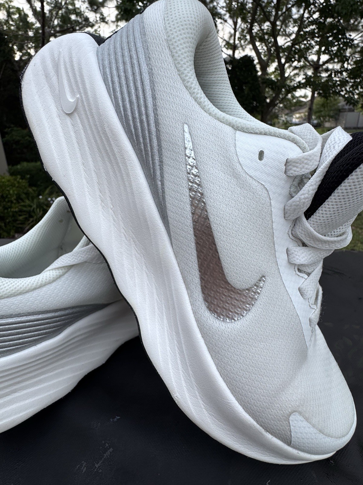Nike Promina PRM Women’s Running Shoe White Metallic Silver FZ2093-100 Size 6.5