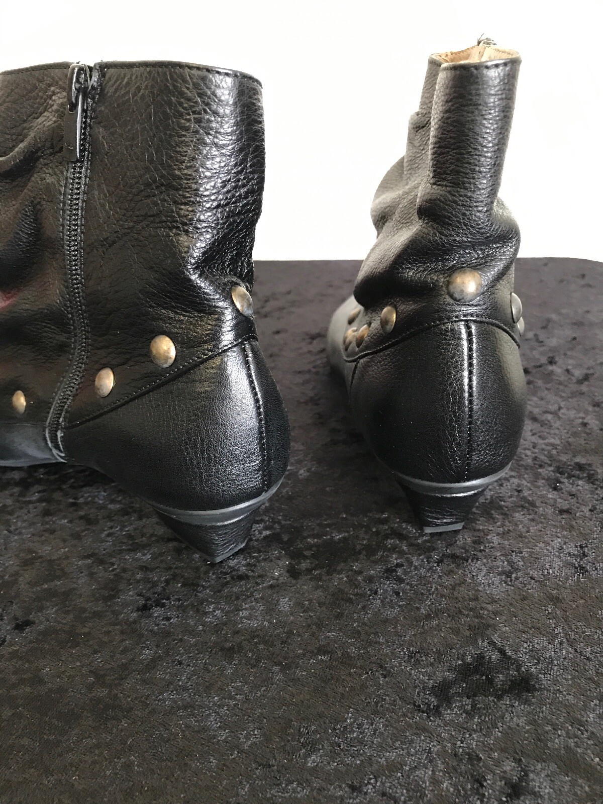 New ERIC MICHAEL “NOLITA” Ankle Boots Black Leather EU 41 US 10.5 Rare