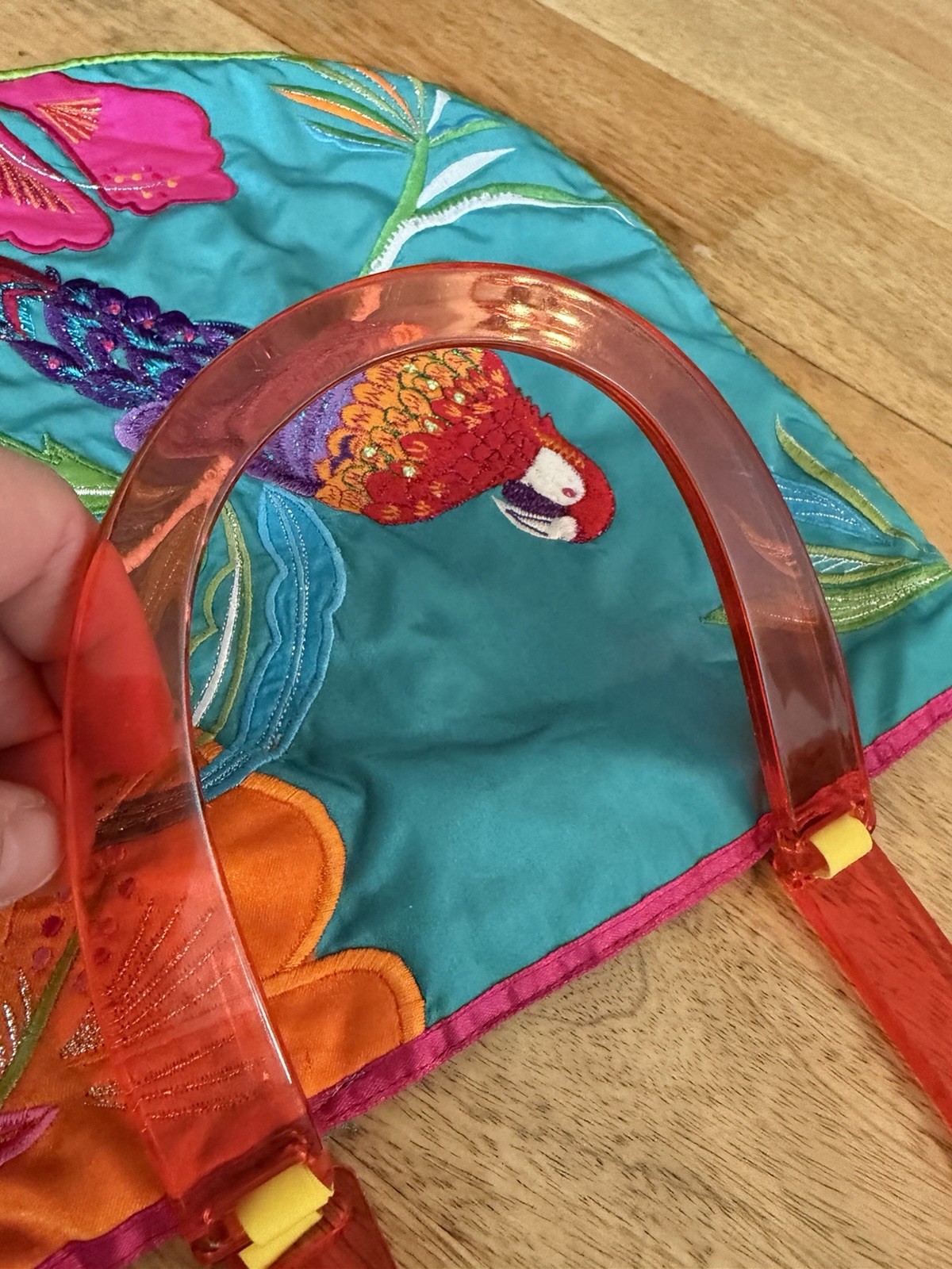 Accessorize Handbag Embroidered Parrot Tropical Dbl Plastic Handles 11.5” Square