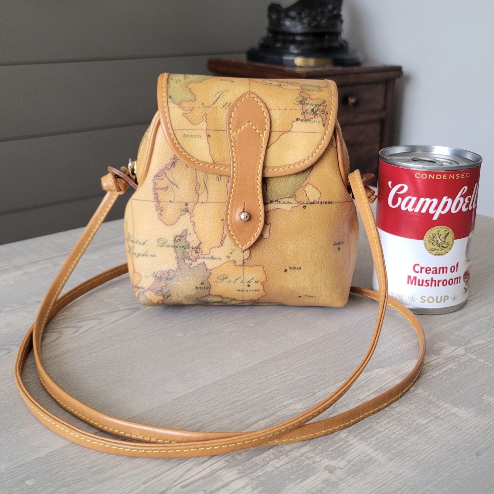 Vintage Classe Alviero Martini Geo Classic Mini Crossbody Belt Bag Map Print EUC