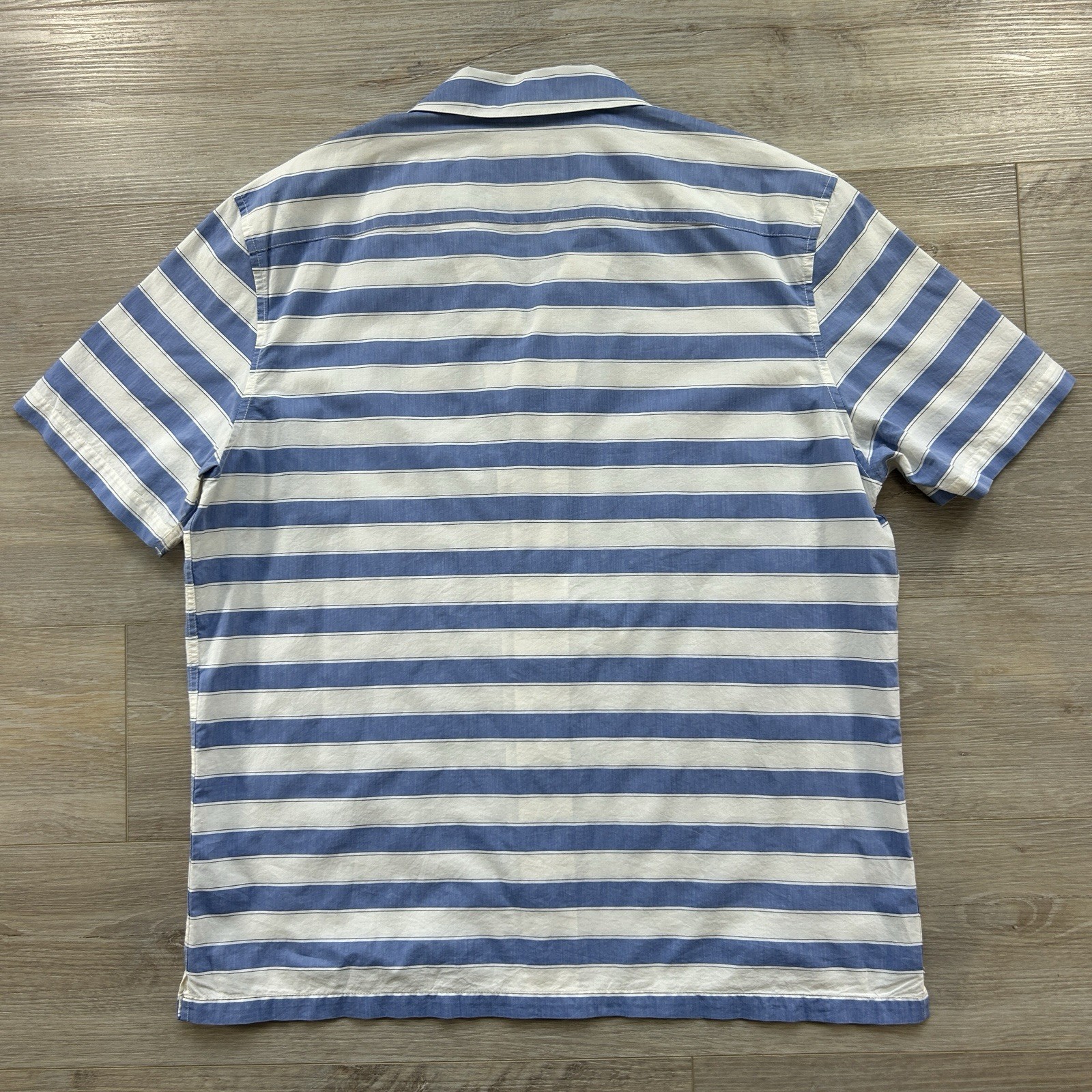 NWT Johnnie-O Size Large Laguna Blue Cabana Hangin’ Out Short Sleeve Camp Shirt