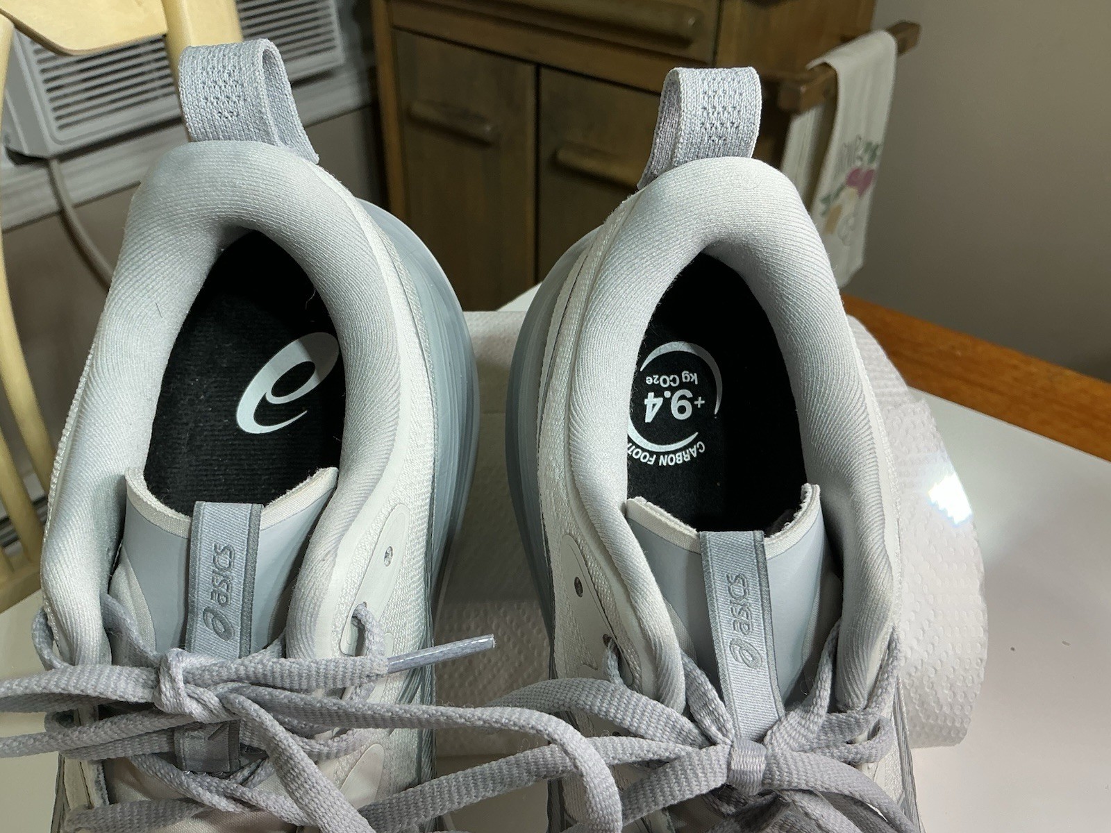 ASICS Gel Cumulus 27 SAMPLE Running Shoes in Men’s US Size 9, Standard Width