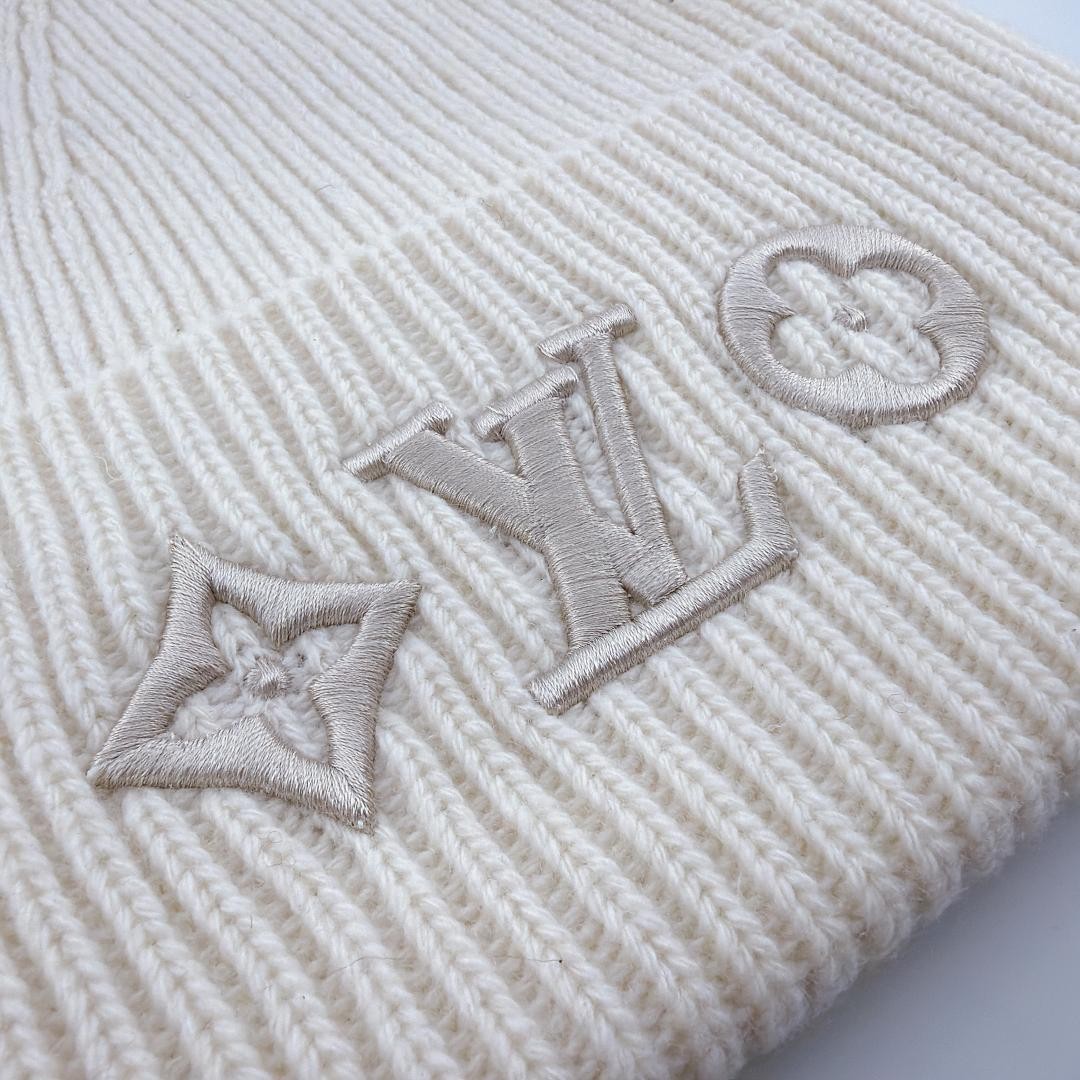 Louis Vuitton Beanie M77873 Knit Hat Women’s Headline Black