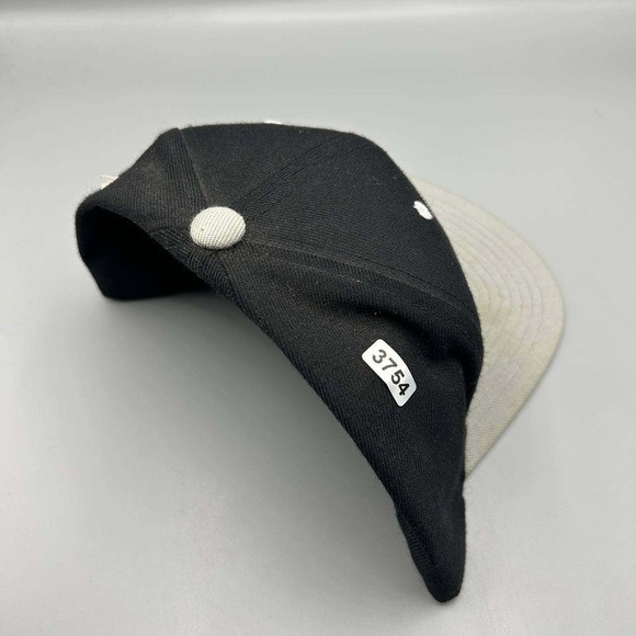 San Antonio Spurs Hat Men Big Logo Embroidered Mitchell & Ness Snap Back Cap