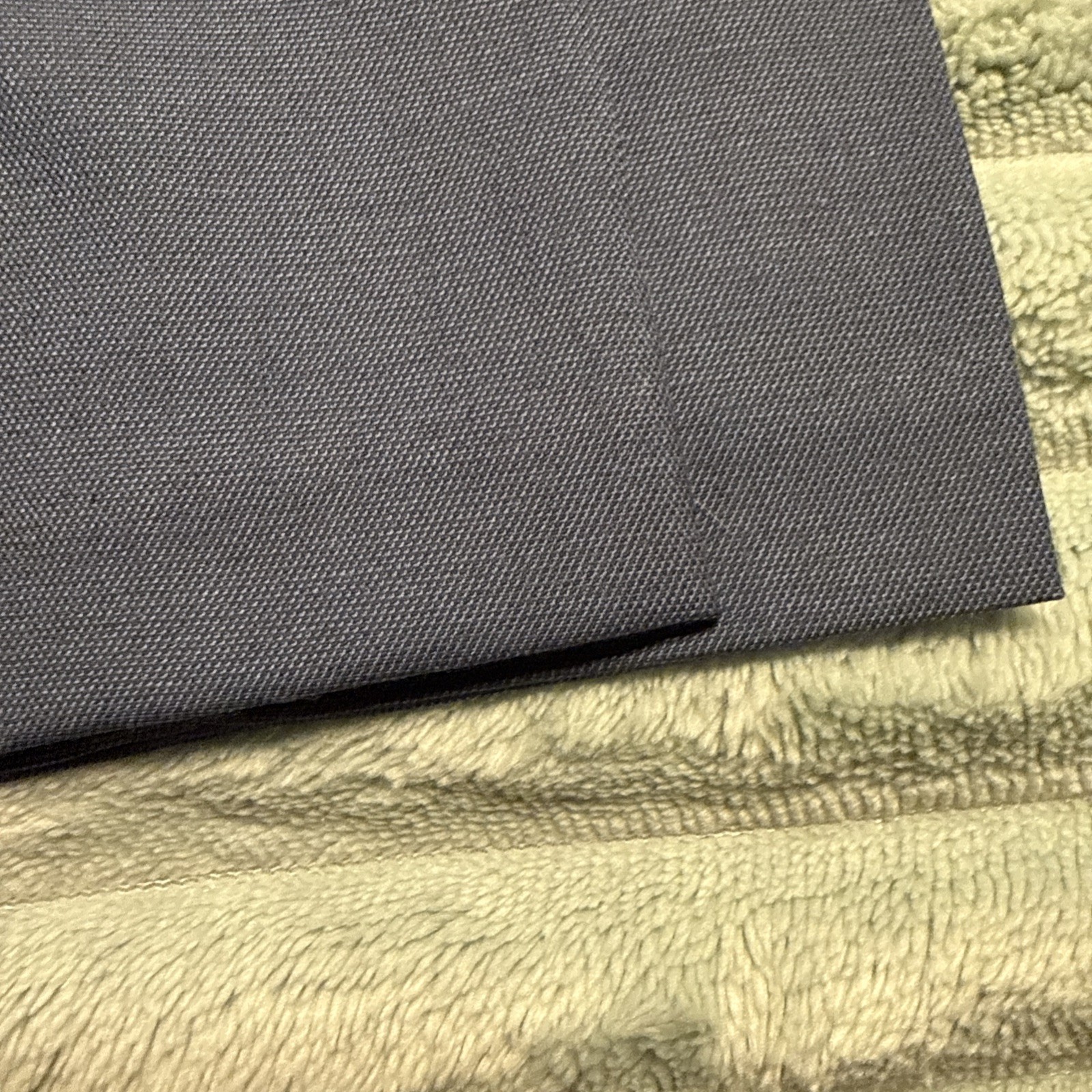 NWT Kenneth Cole Reaction Men’s Slim Fit Chambray, 31Wx30L