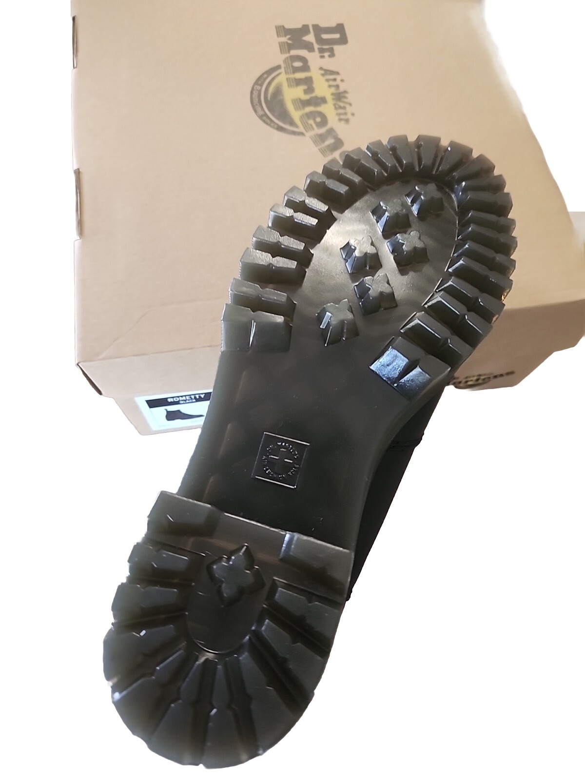 🔥 Dr. Martens Rometty Chelsea Black Burnished Wyoming – Women’s – Size 7 NIB
