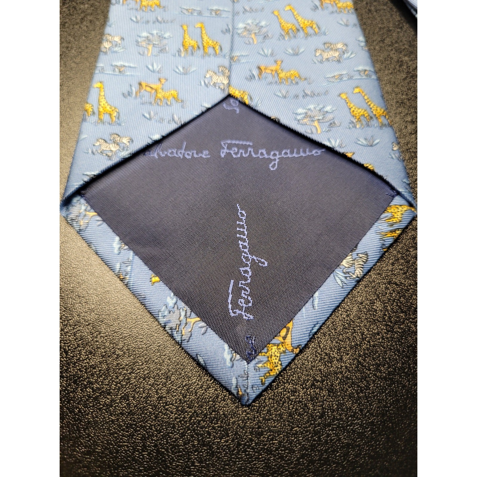 Salvatore Ferragamo Men’s Necktie Blue Safari Animal Silk 3.25×58 Excellent