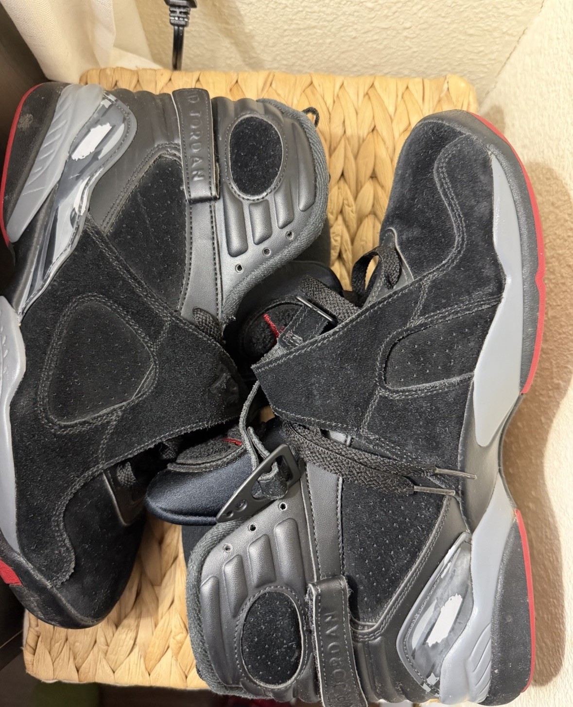Jordan Air Jordan 8 Retro Bred 2017 Black/Gym Red/Wolf Grey Suede 305381-022