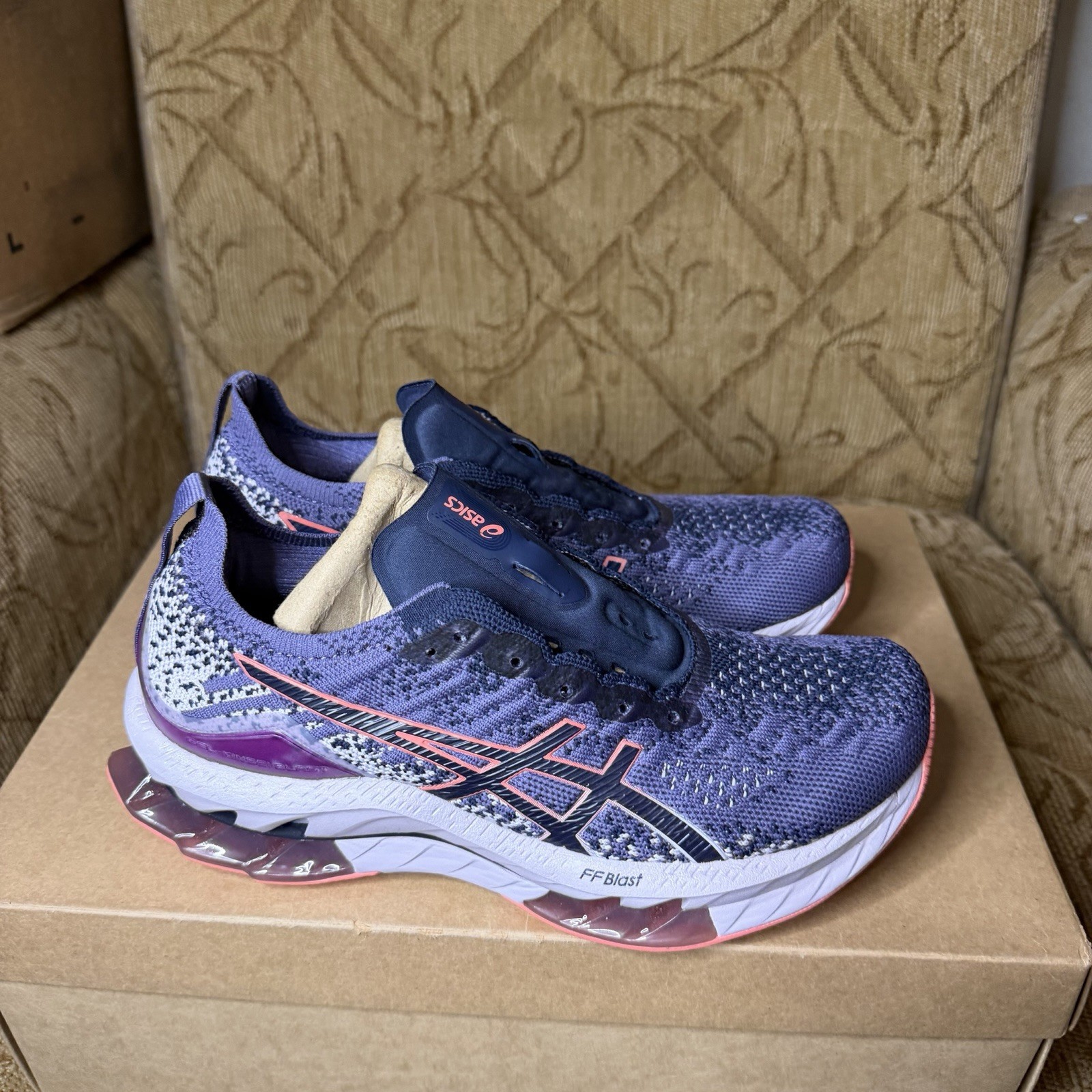 ASICS Gel-Kinsei Blast, Women’s Size 7.5, Eusty Purple Papaya 1012B068-501