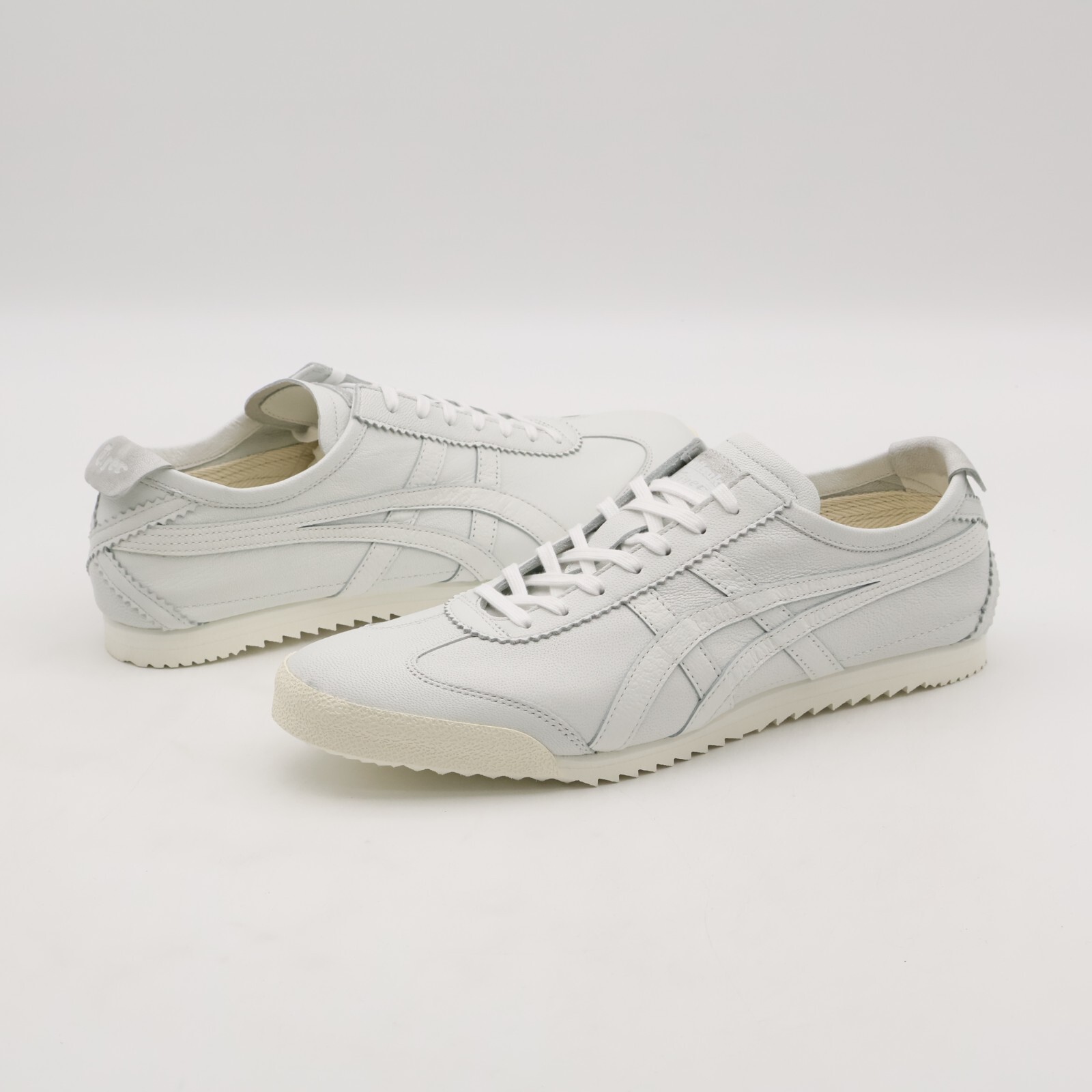 1181A367-101 Onitsuka Tiger NIPPON MADE Mexico 66 Deluxe White (Men’s)