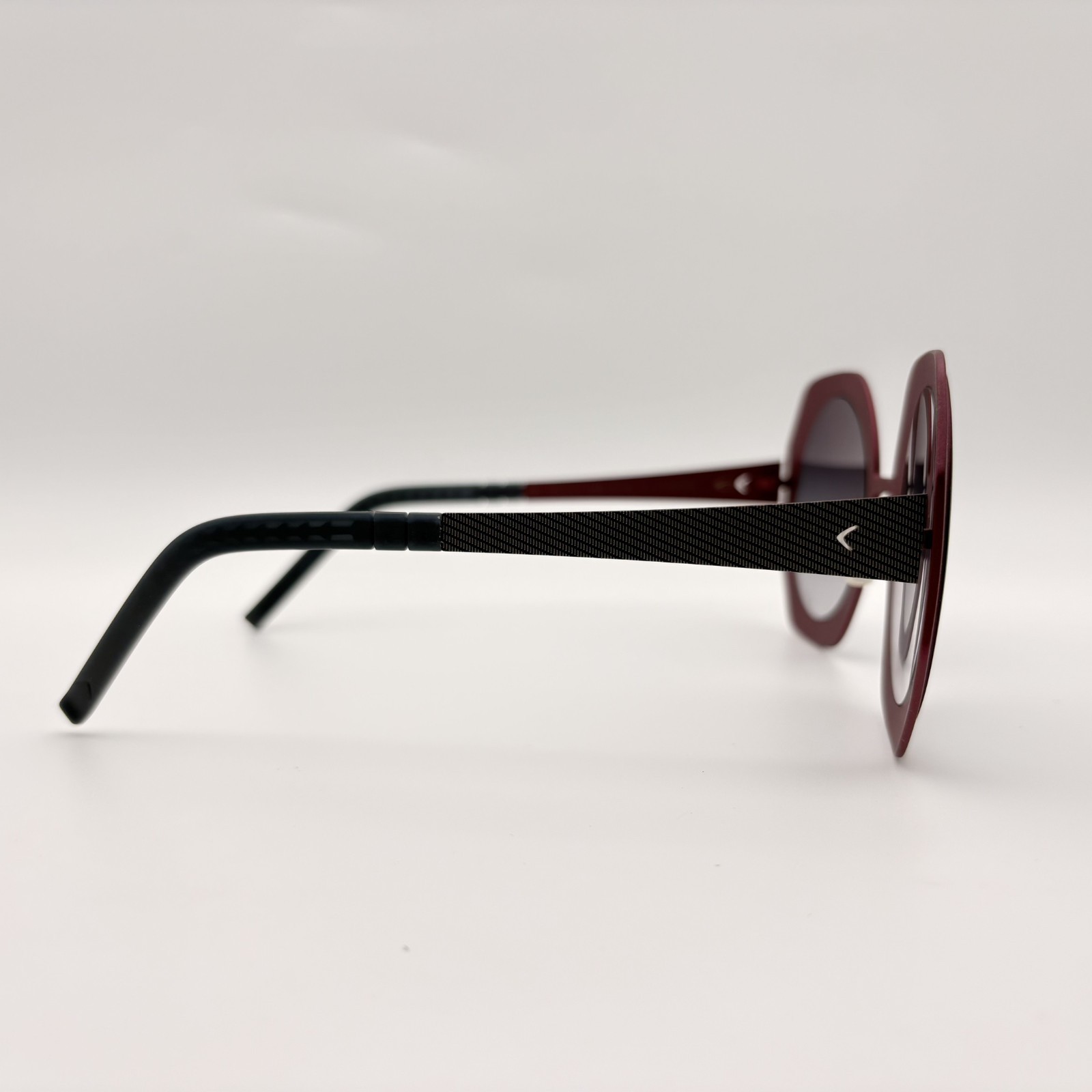 NEW Blackfin Coral Cove BF871 1049 Blue Red Titanium Italy Sunglasses 51-28