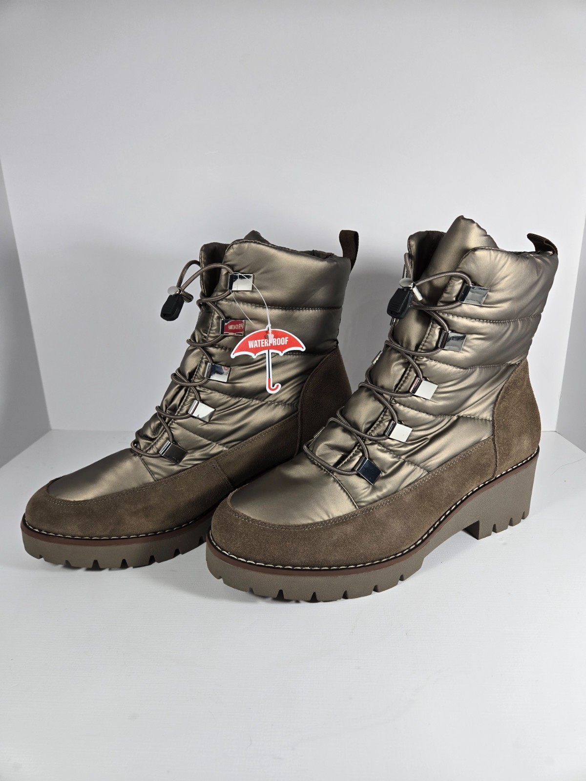 Blondo Daylor Womens Boots 6″ Taupe Nylon Waterproof Puffer Lug Heel NWT
