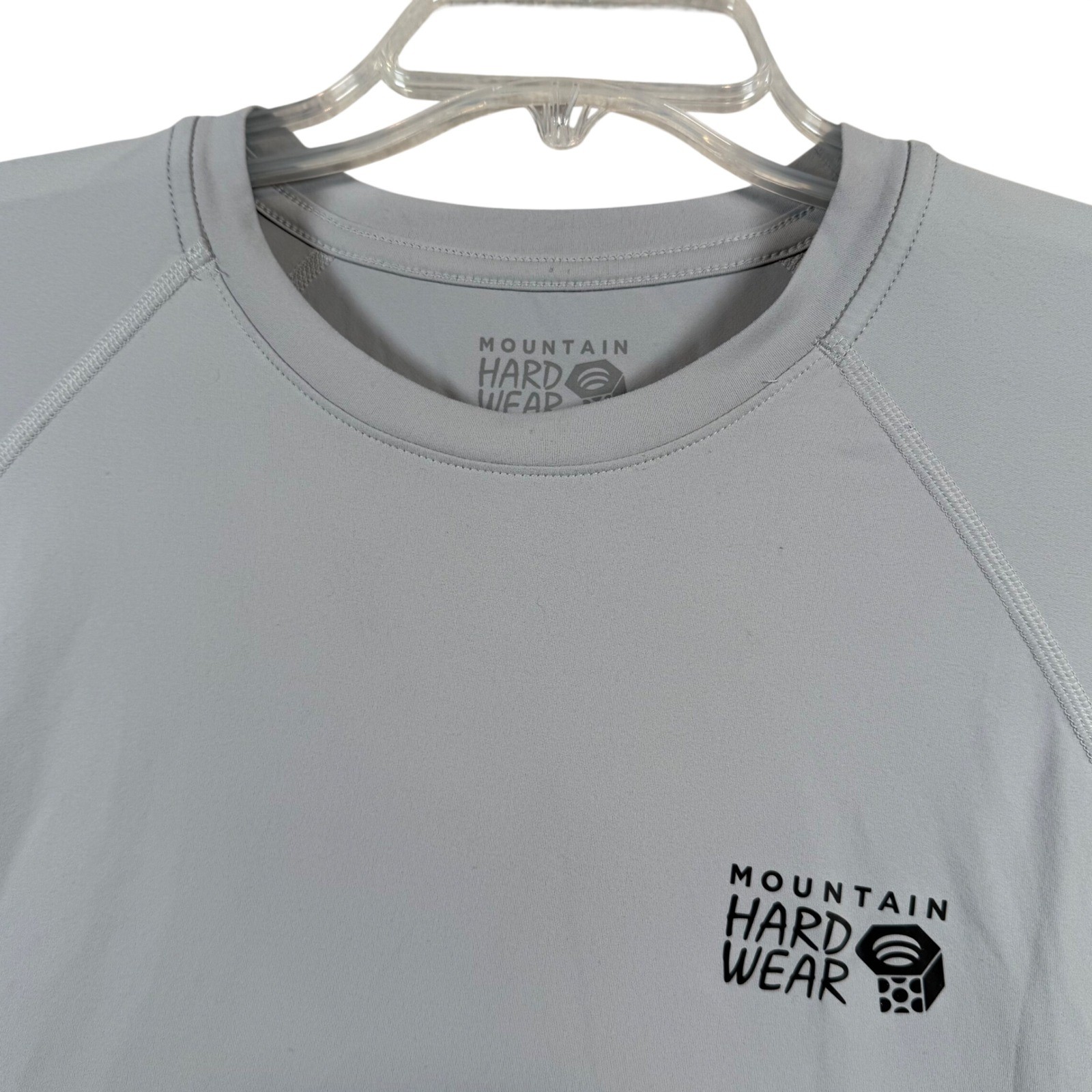 Mountain Hardwear T-Shirt Mens Large Gray Performance Raglan