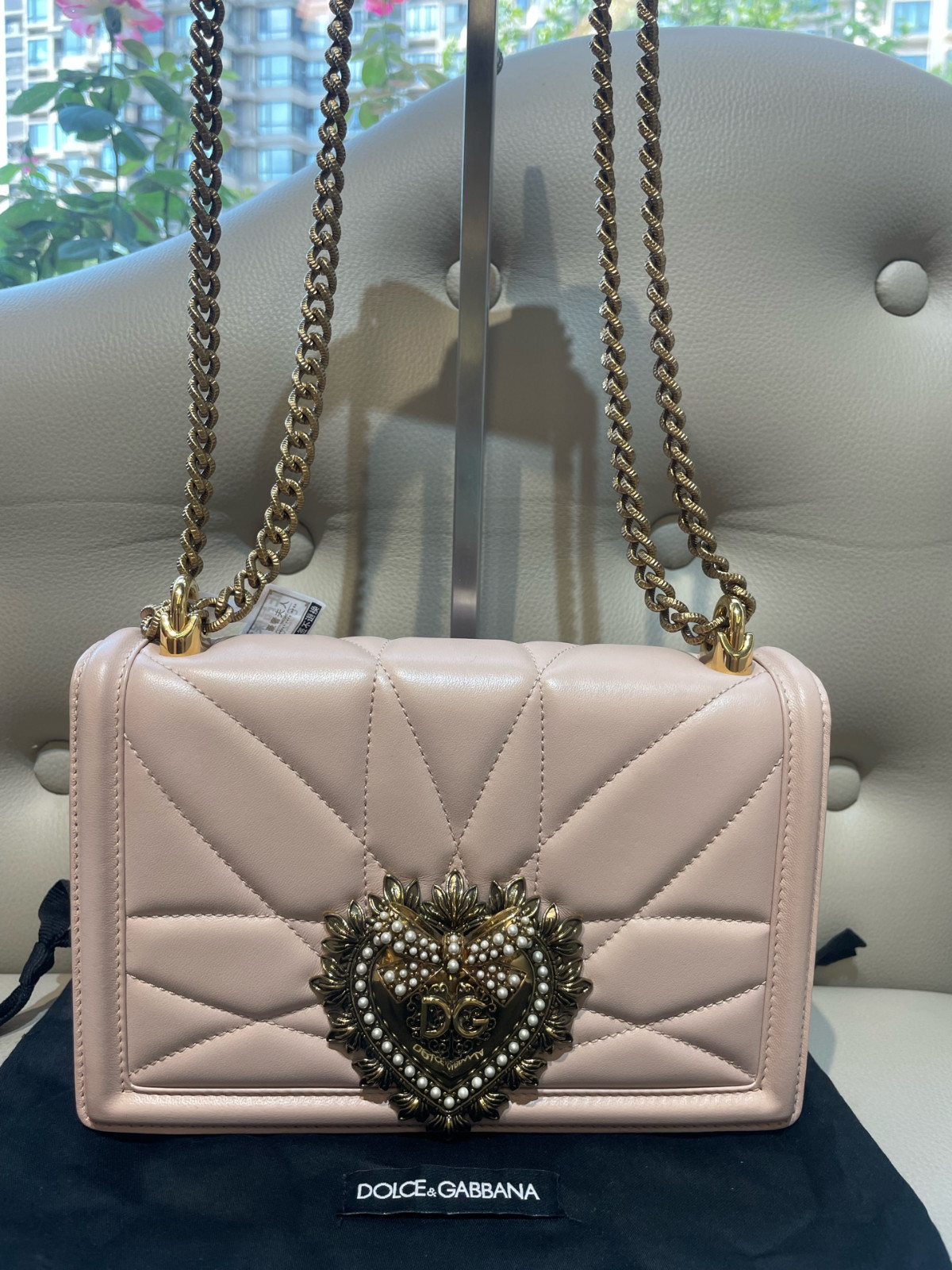 Dolce & Gabbana Small Pink Sacred Heart Calfskin Shoulder Bag (21×14×15.5) cm