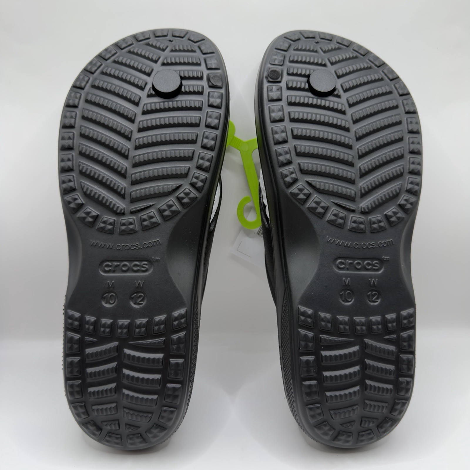 Crocs Adult Men’s Baya II Flip Flop Sandals Black US Mens Size 10 New with Tags