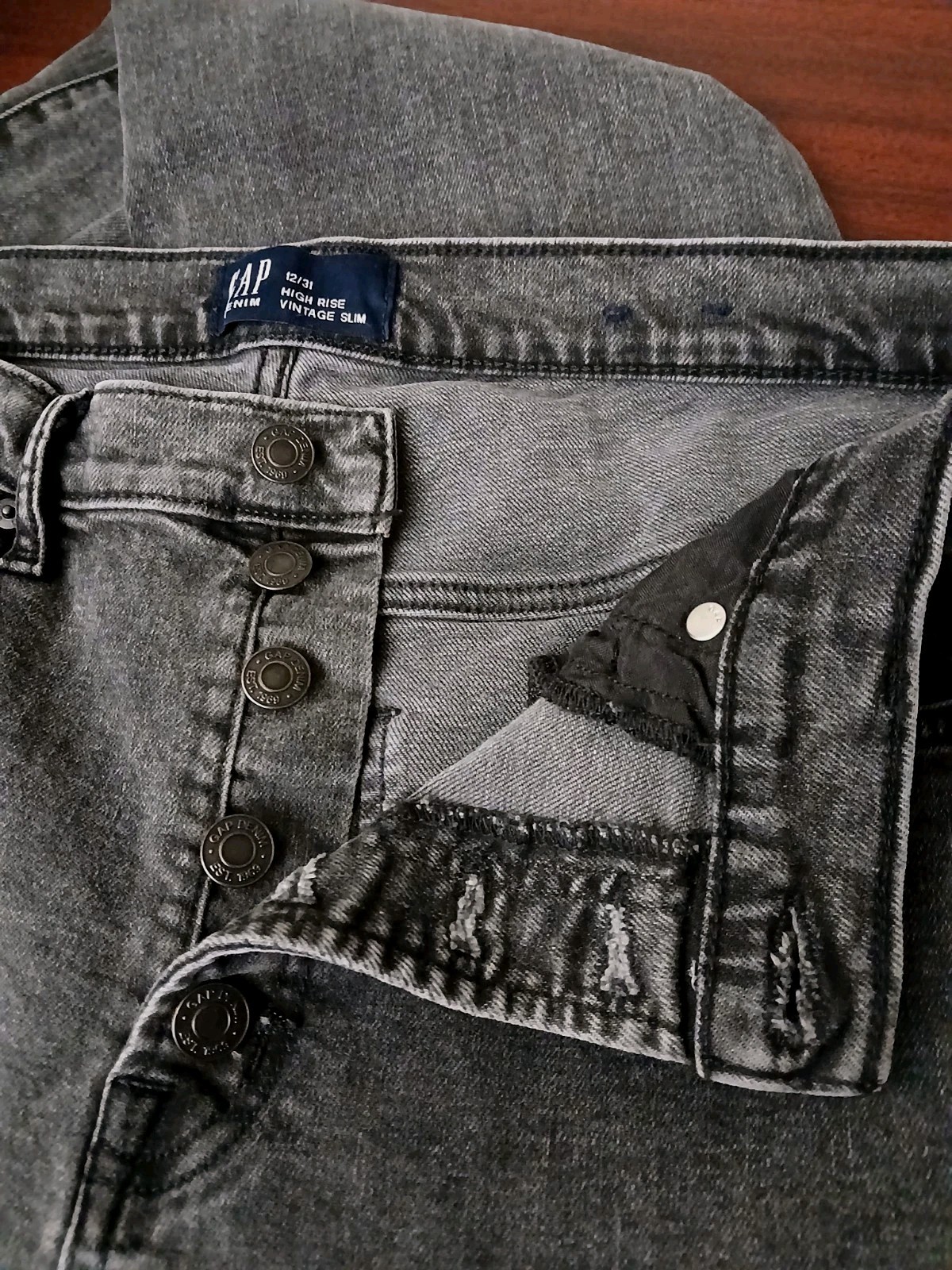 GAP Jeans 31 12 High Rise Vintage Slim Ankle Crop Button Fly Washed Black Denim