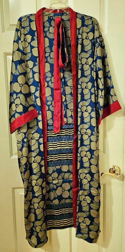 Art Silk Kimono Robe~ Women’s One Size~ Kimono w/Tie ~Floral ~ Blue ~ New