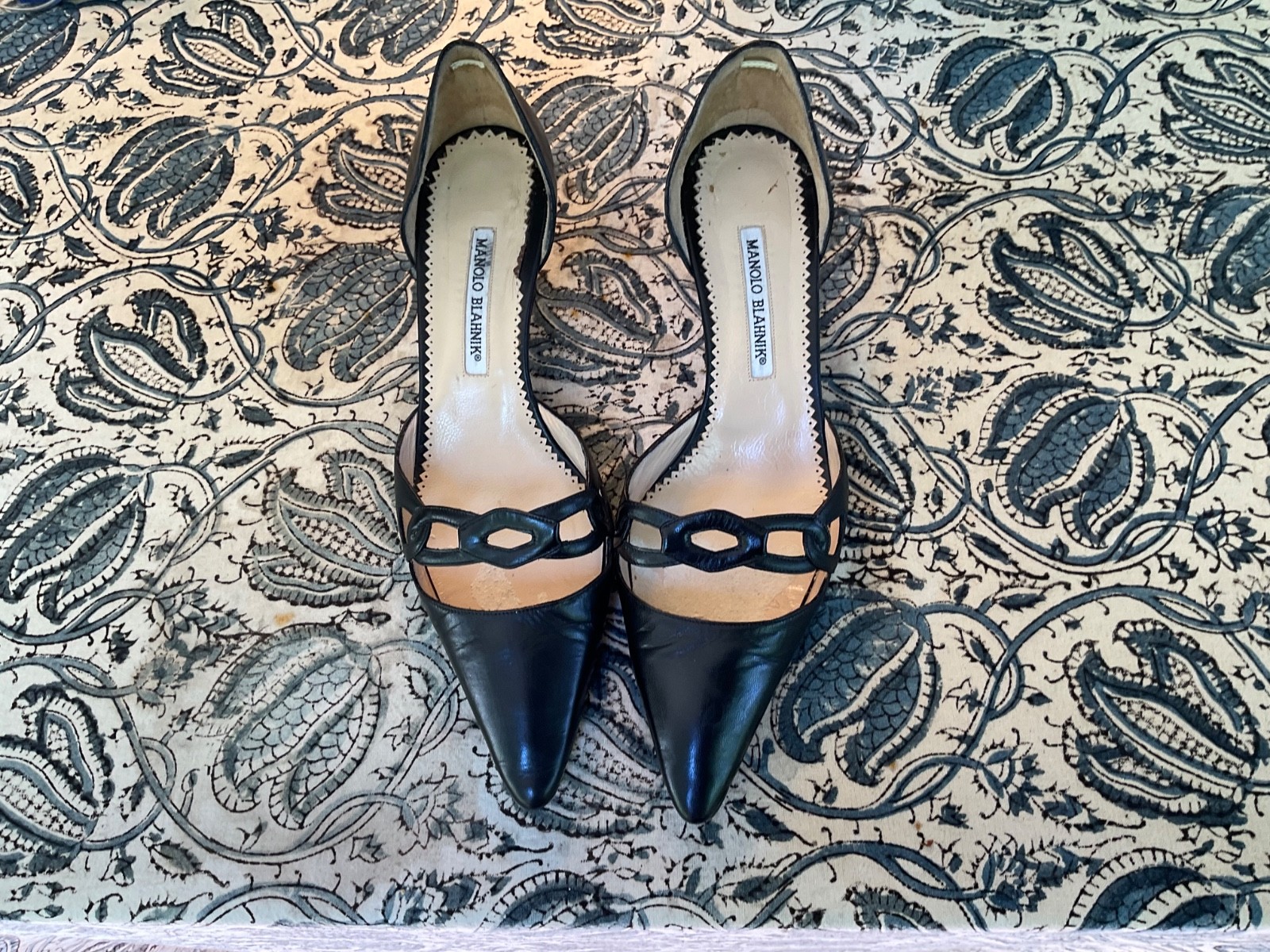 Manolo Blahnik black kitten heel, 39.5, $225