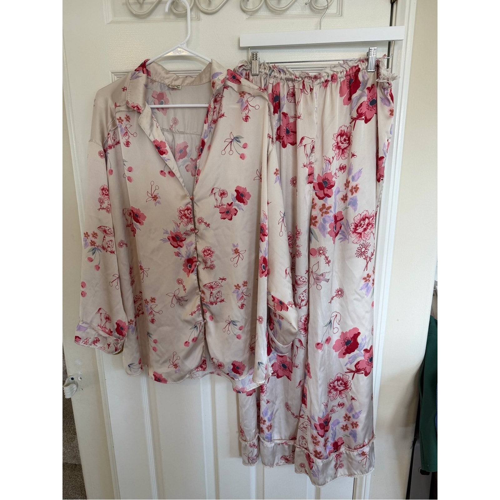 Free People Intimately Pink Floral Cream Women’s Pajama Set Size L
