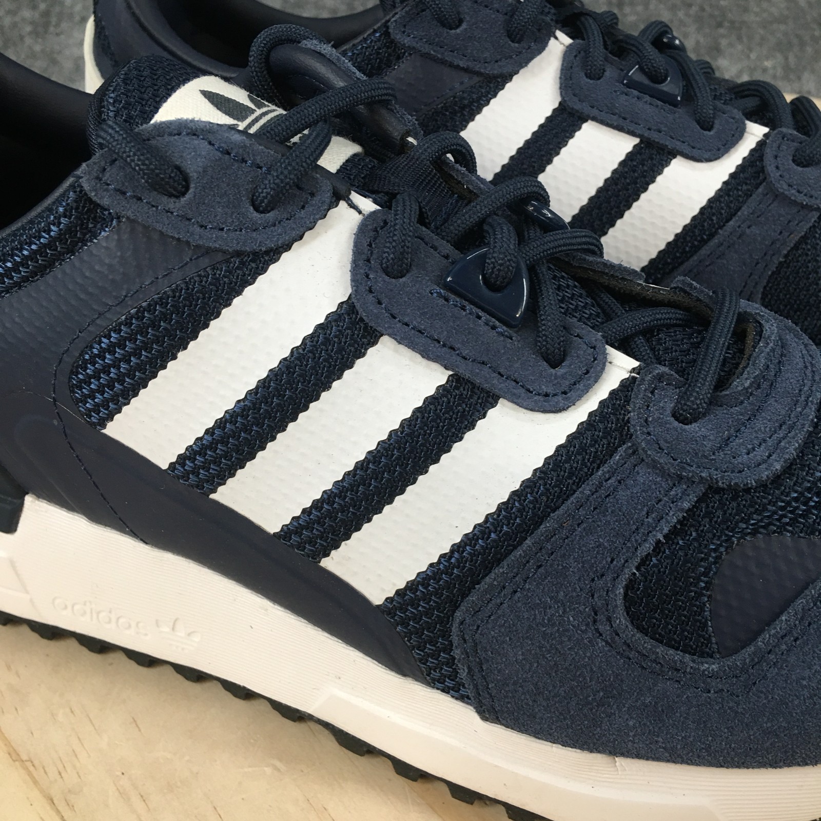 Adidas Sneakers Mens 6.5 Blue ZX 700 HD Trainers Shoes Suede Low Top FY1102