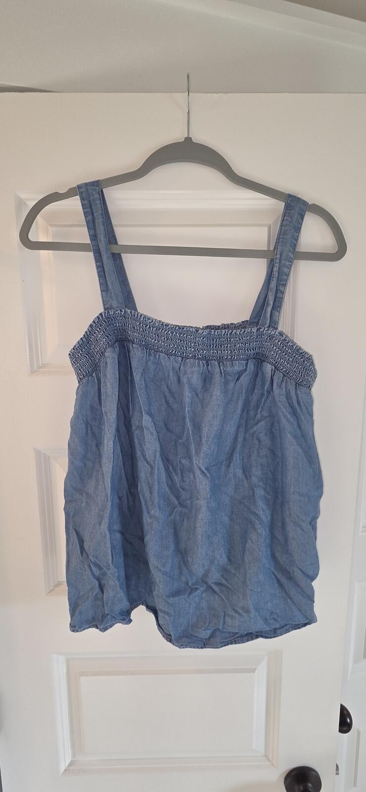 Old Navy Blue Smocked Spaghetti Strap Tank Top Size M
