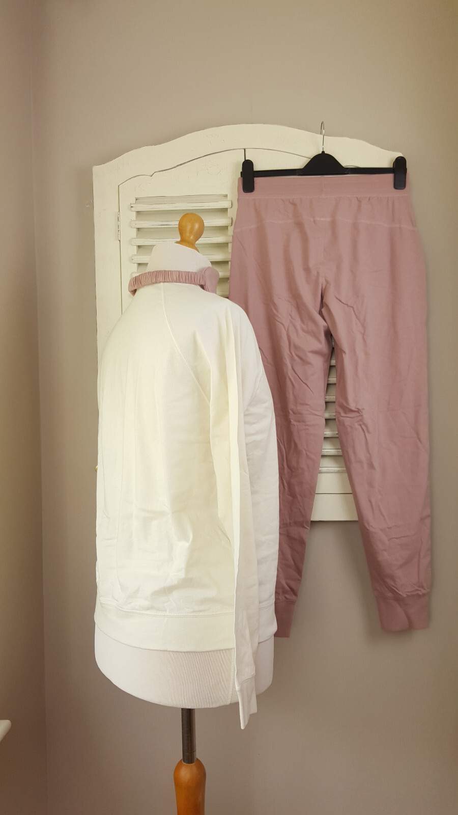 Paul Smith Women’s Pink Cotton Lounge / Pyjama Set with Eye Mask (L) RRP £175