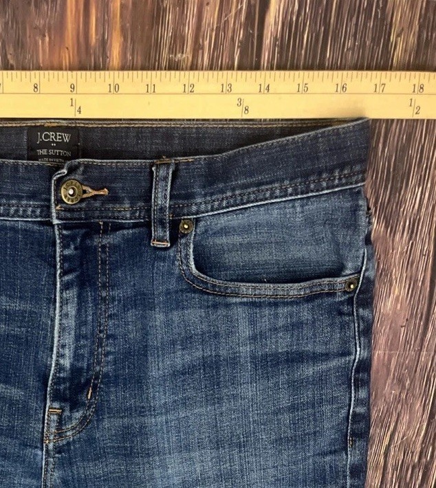 J CREW Jeans The Sutton Dark Wash Mens Size 32×30 (Measures 33×29)