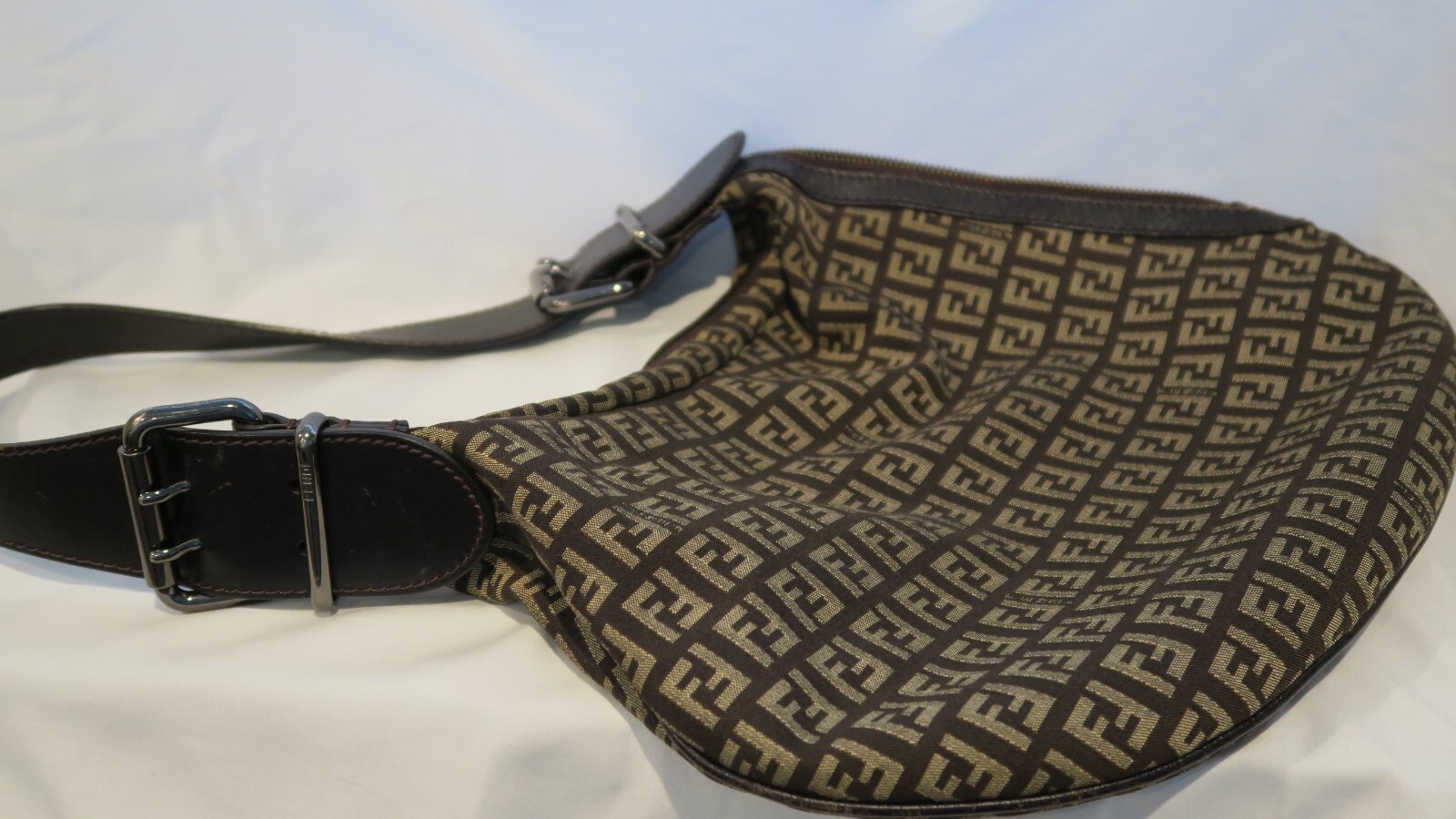 Authentic Vintage Fendi Zucca Oyster Shoulder Bag (Pre-owned)