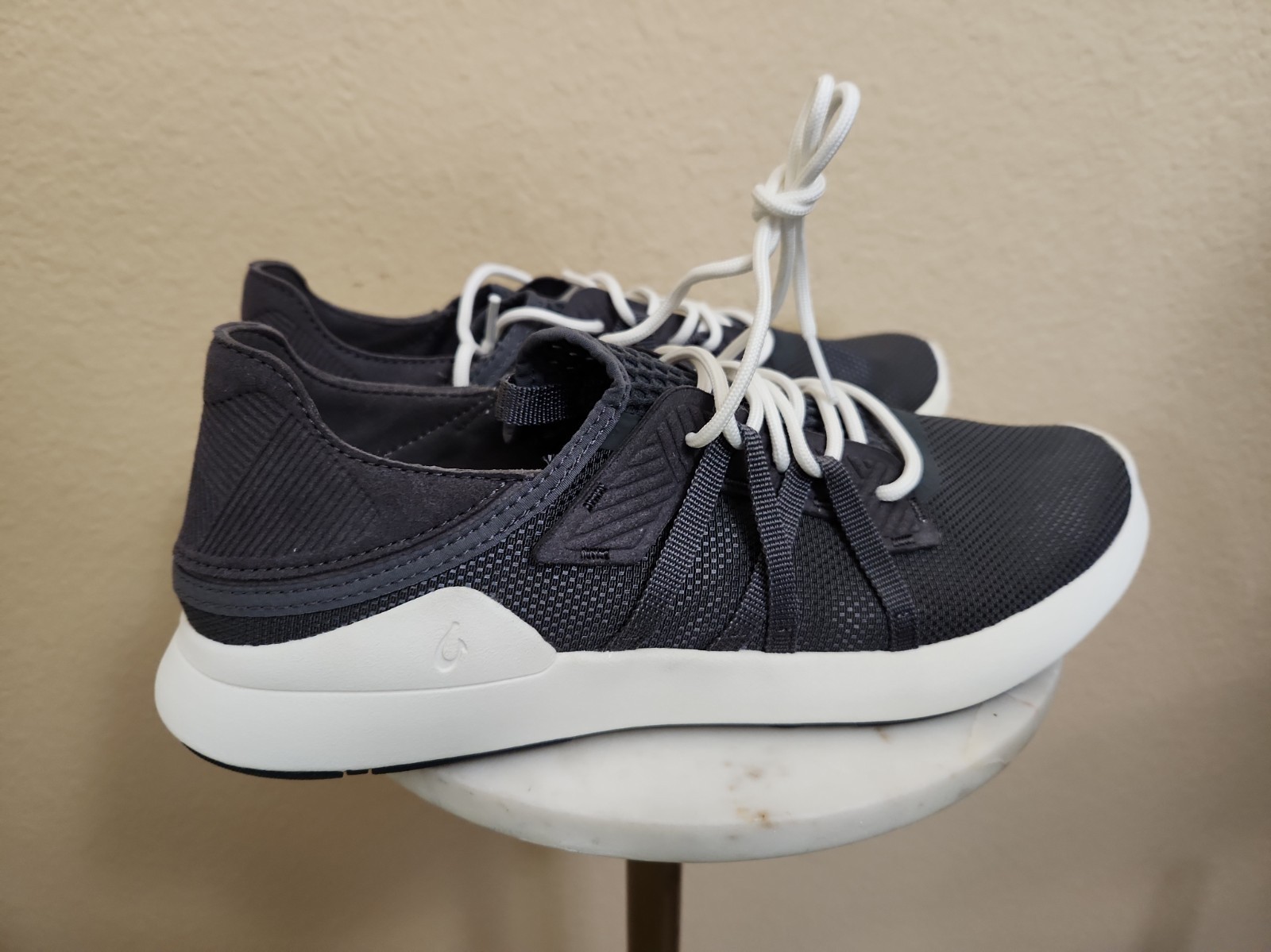 New Size 10.5 Olukai Holo Convertible Mesh Dark Shadow Grey Lace Up Shoes