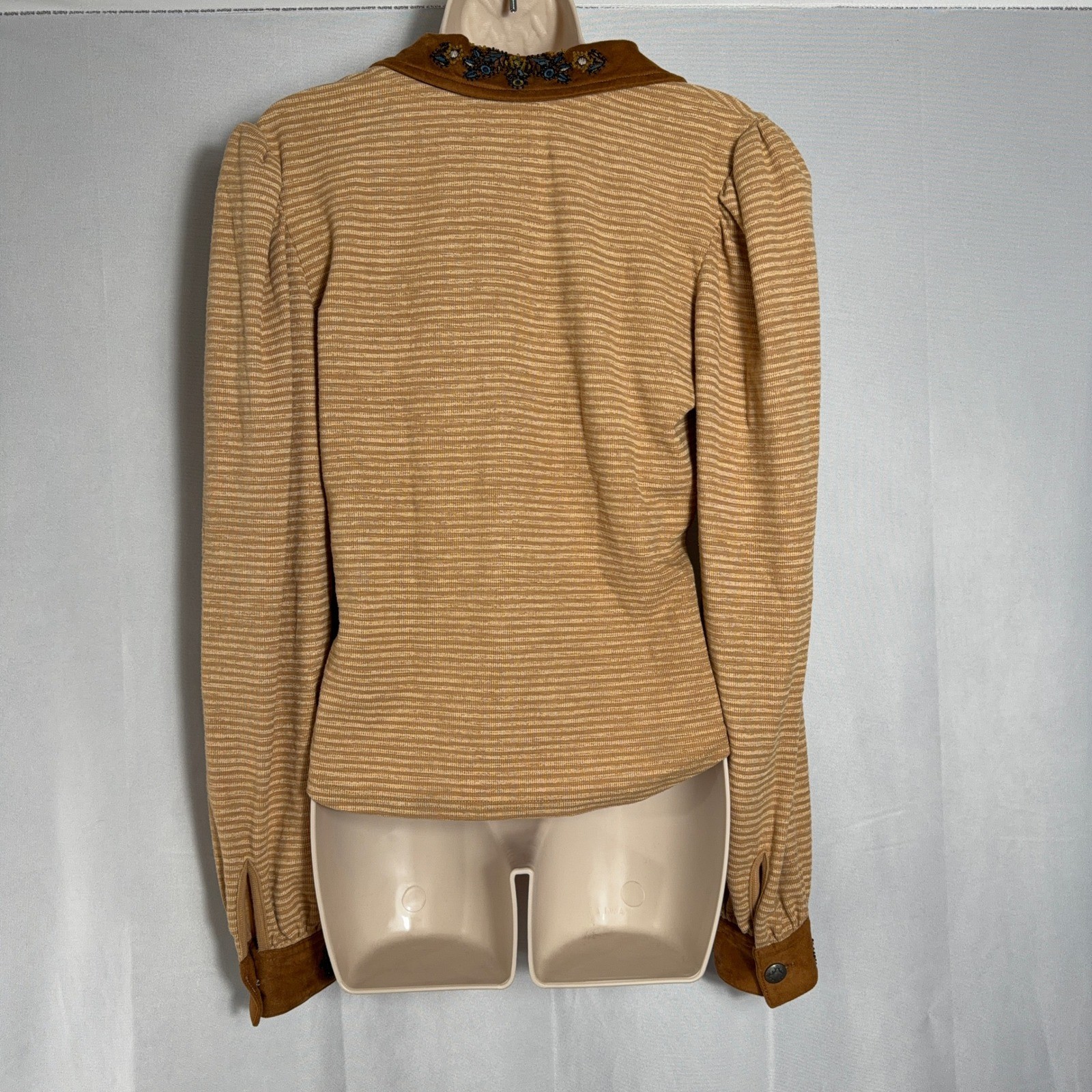 Double D Ranch Top Embroidered Beaded Cuff Stripe Dust Tan Women Size M NWT