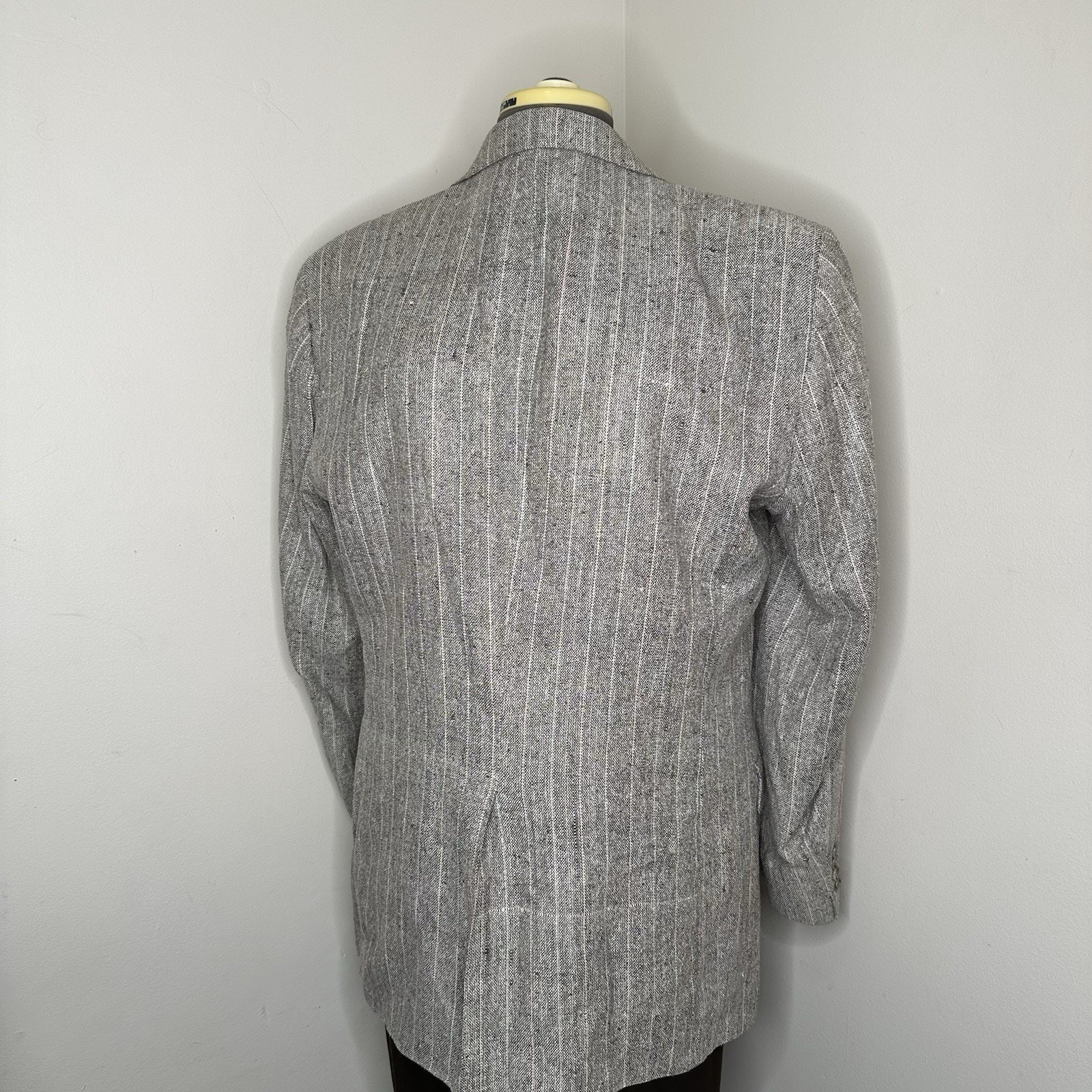 Mens 44L Blazer Silk Gray Striped 2 Button 2XL 48″ Sport Coat Suit Jacket USA