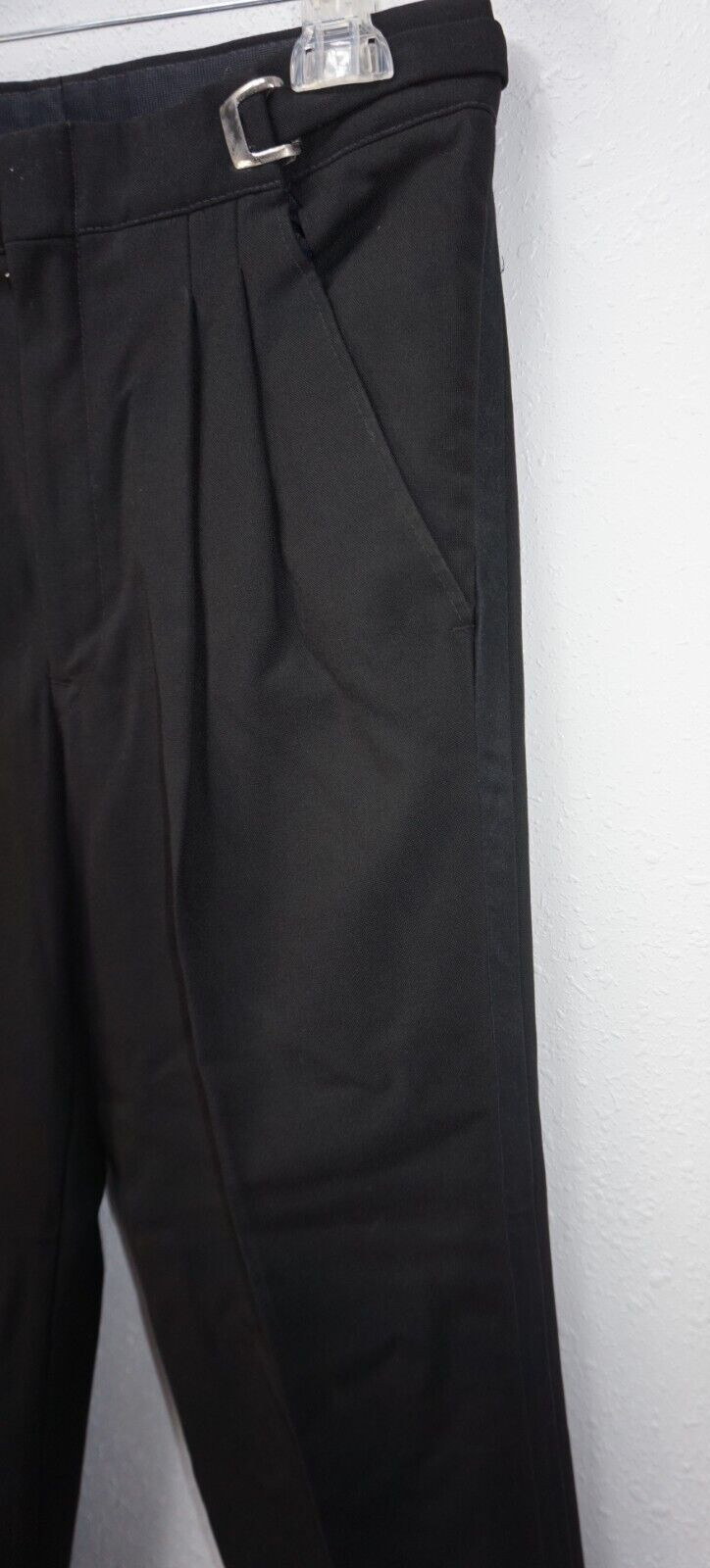 Calvin Klein Super 100s Worsted Wool 2 Pc Tuxedo 39L Black Ex-Rental Satin Trim