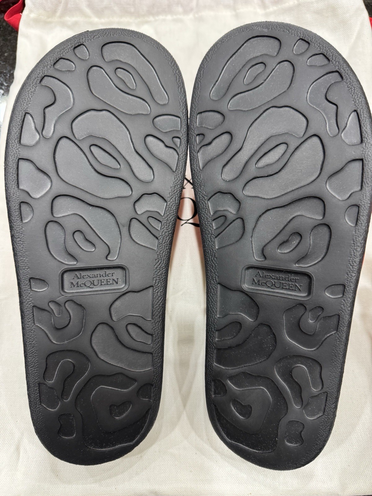Alexander McQueen Men’s Logo Pool Rubber Slide Sandals Red Size 41 (8)