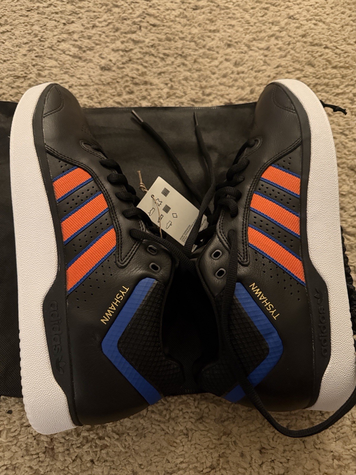New York Knicks Tyshawn Leather Skate Sneakers Core Black/Orange/Royal Adidas