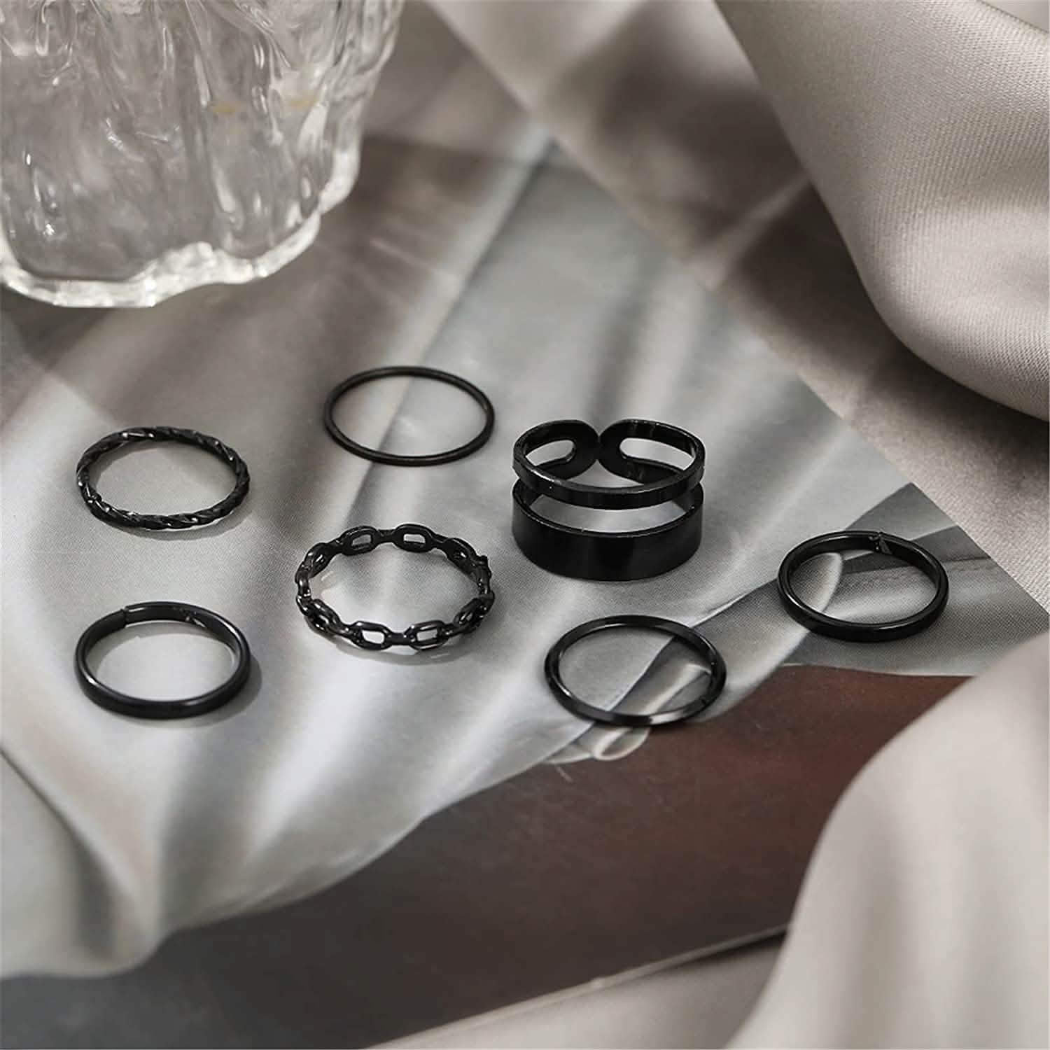 7-Piece: Women’s Gold Knuckle Ring Set
