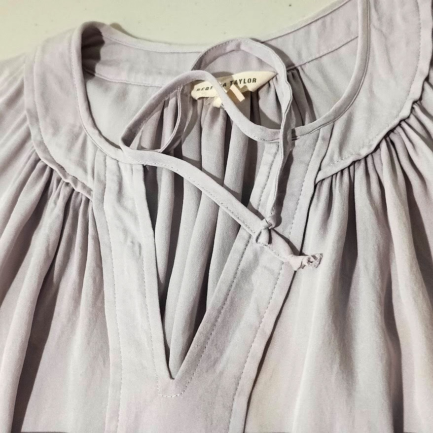 Rebecca Taylor Size 4 Y-Neck Tie Sleeveless Lilac All Silk Blouse Pleats Career