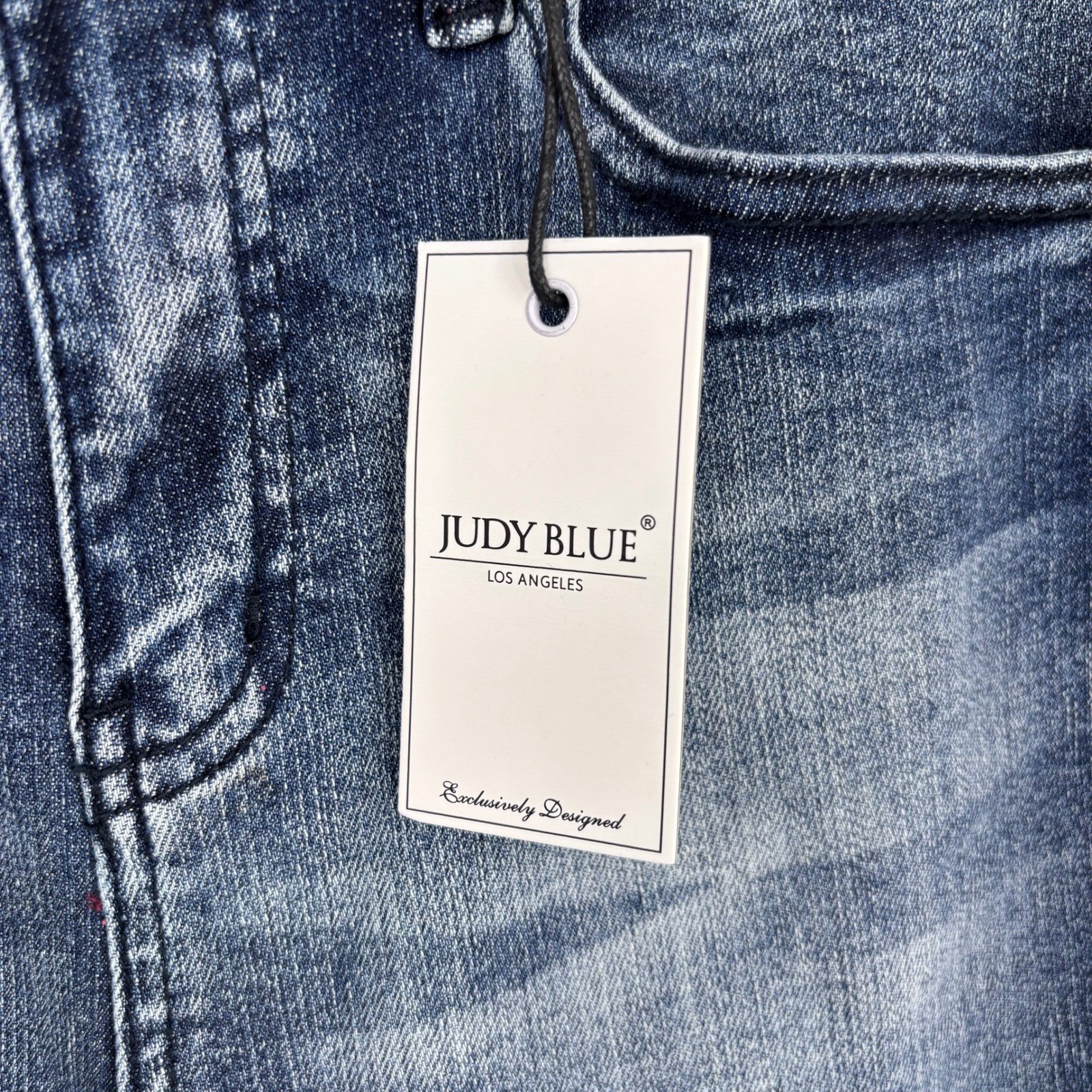 Judy Blue High Waist Raw Hem Relaxed Fit Jeans Sz 7/28 Cropped Distressed NEW