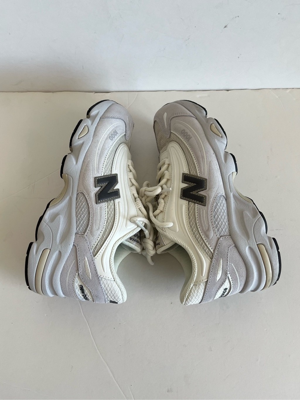 New Balance 1000 Pearl White Gray Sneakers size boy,men 6.5 /Women8