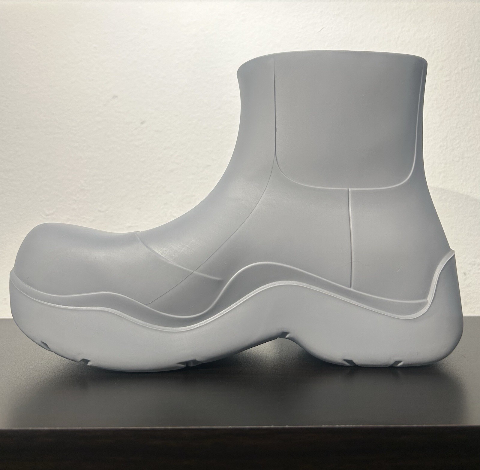 Bottega Veneta Puddle Boots – Grey – 40M
