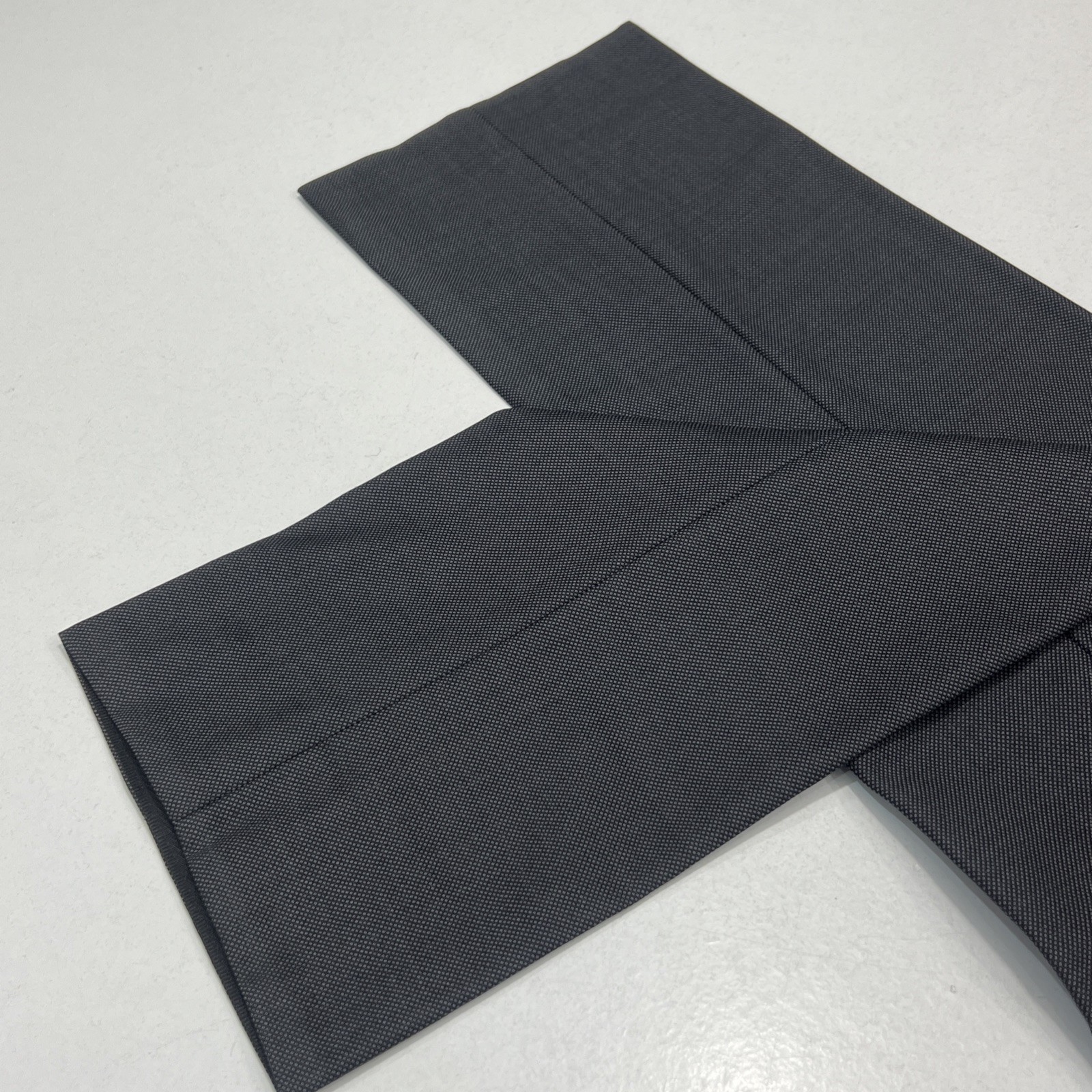 Mark Stephen London Men’s Italian Fabric Wool Suit – Slim Fit – C40L W36 L32