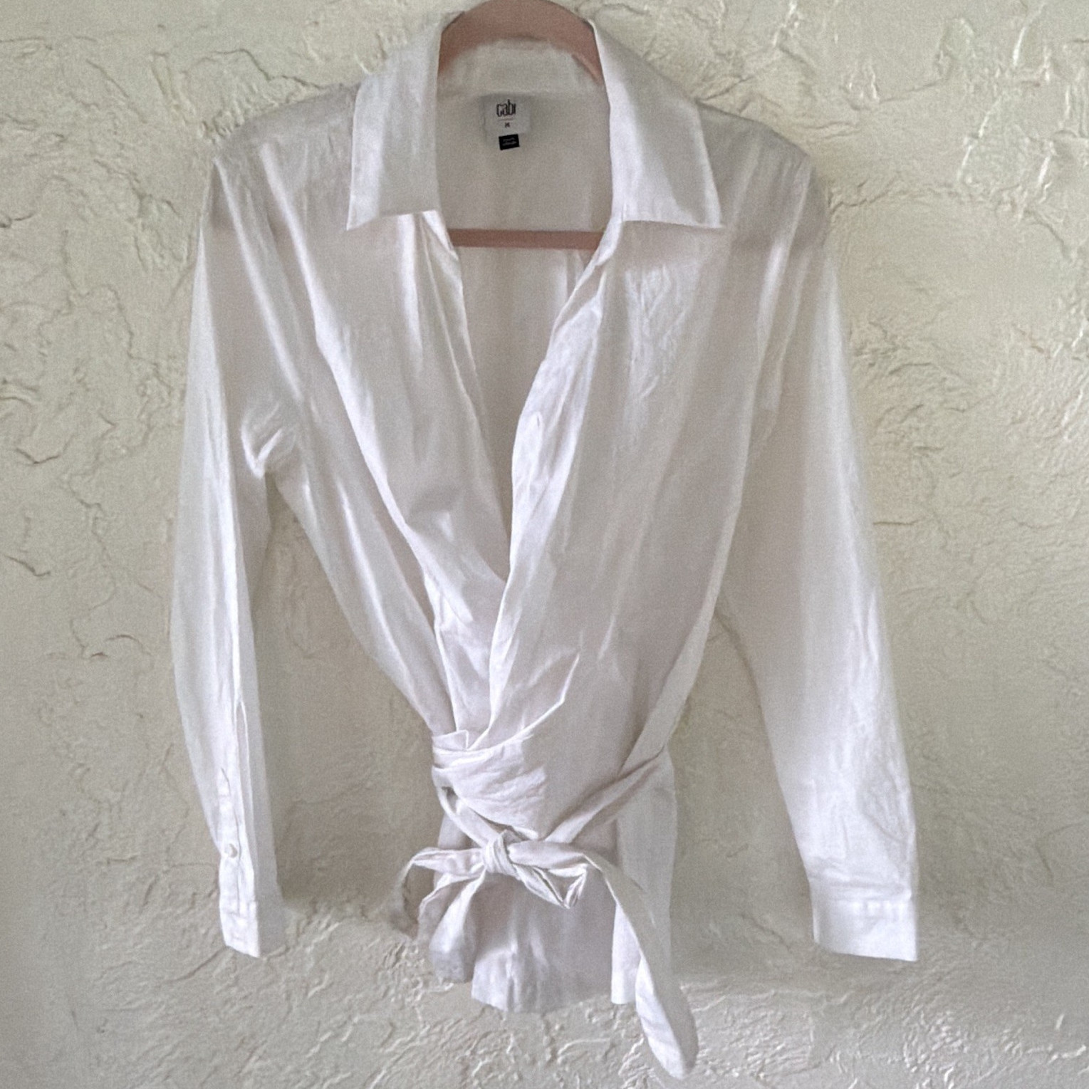 cabi Women’s M White Solid Collared Long Sleeve Woven Tie-Front Blouse