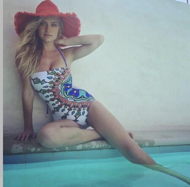 NWT $148 Sz 12 TRINA TURK KASBAH LACE-BACK ONE PIECE GORGEOUS!