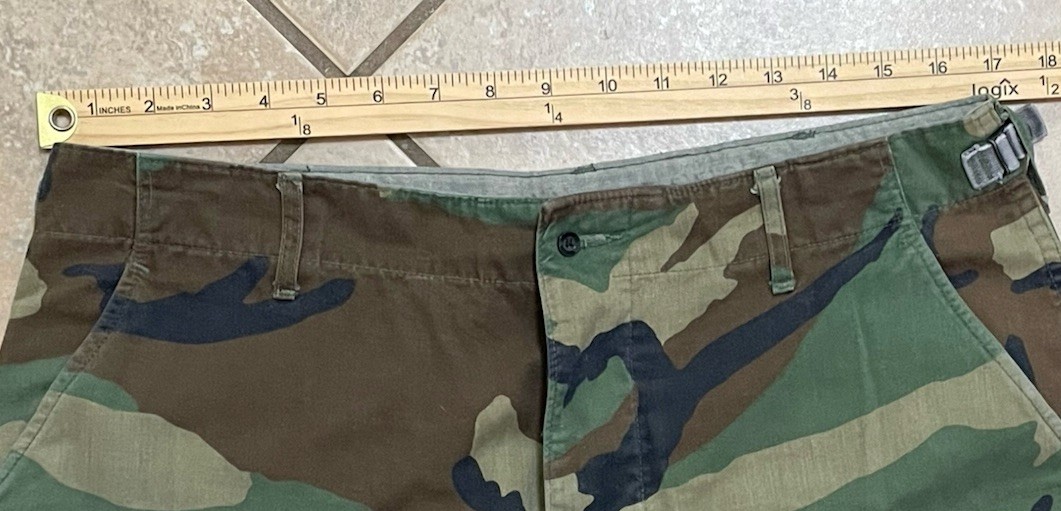Vintage US Army M81 Combat Trousers Men’s Medium Regular Woodland Camo 80s Pants